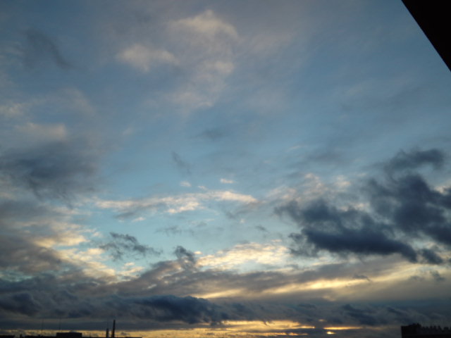 No.18189-1 地震雲