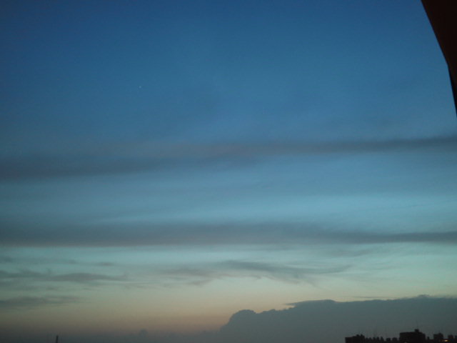 No.18323-1 地震雲