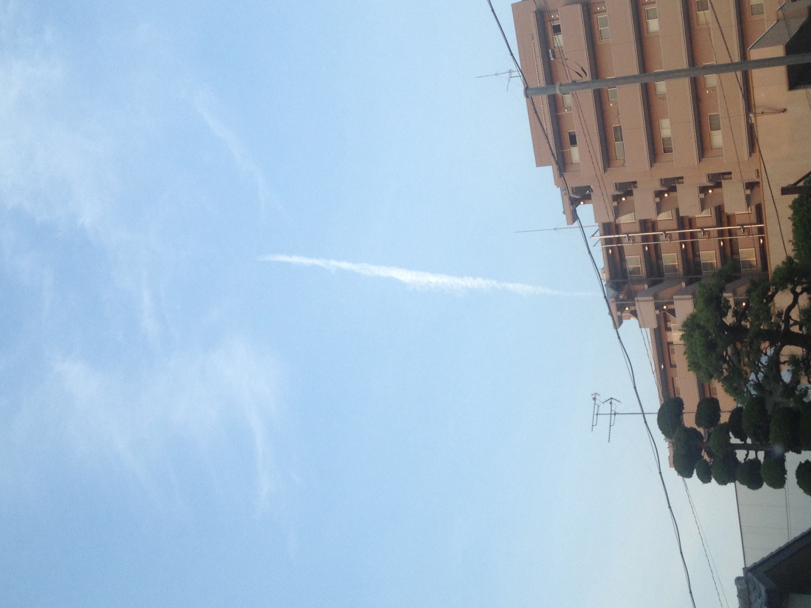 No.18382-1 地震雲