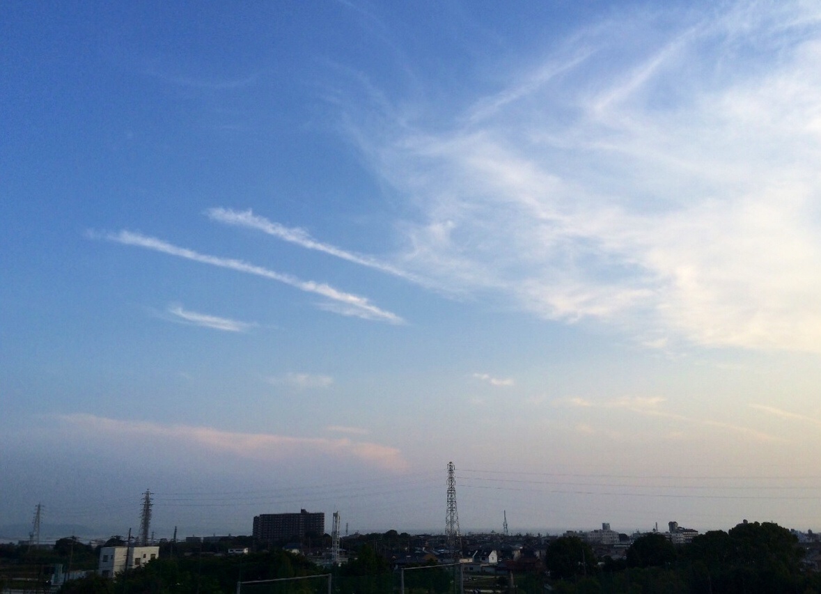 No.18510-1 地震雲