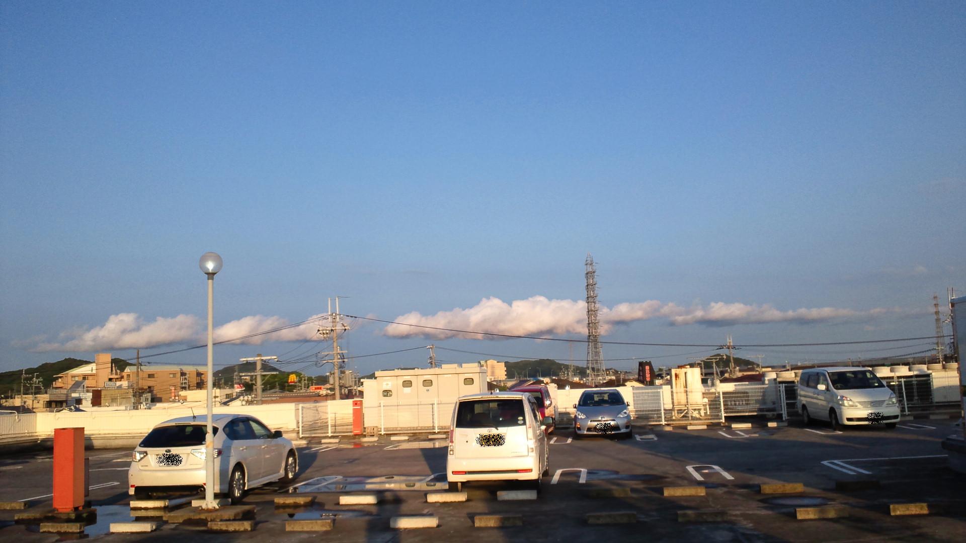 No.18537-1 地震雲