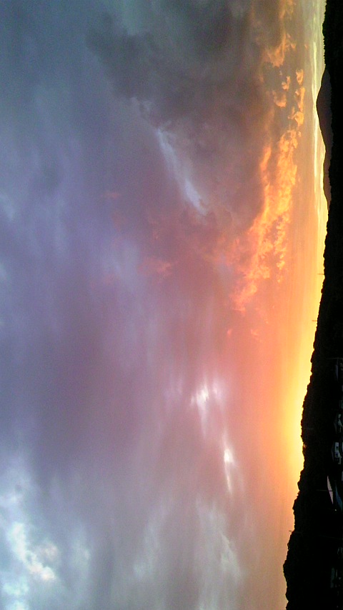 No.18581-1 地震雲