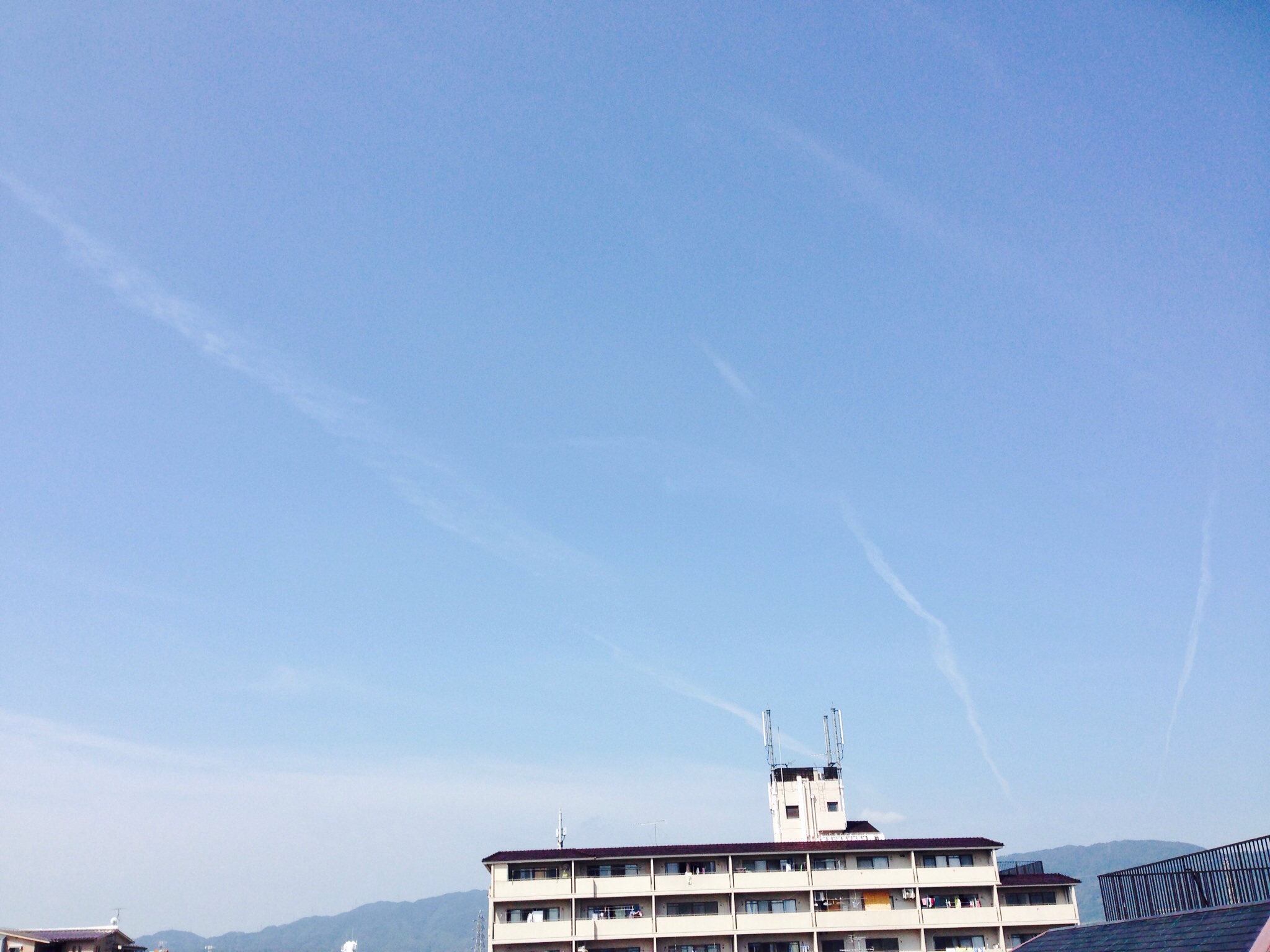 No.18728-1 地震雲