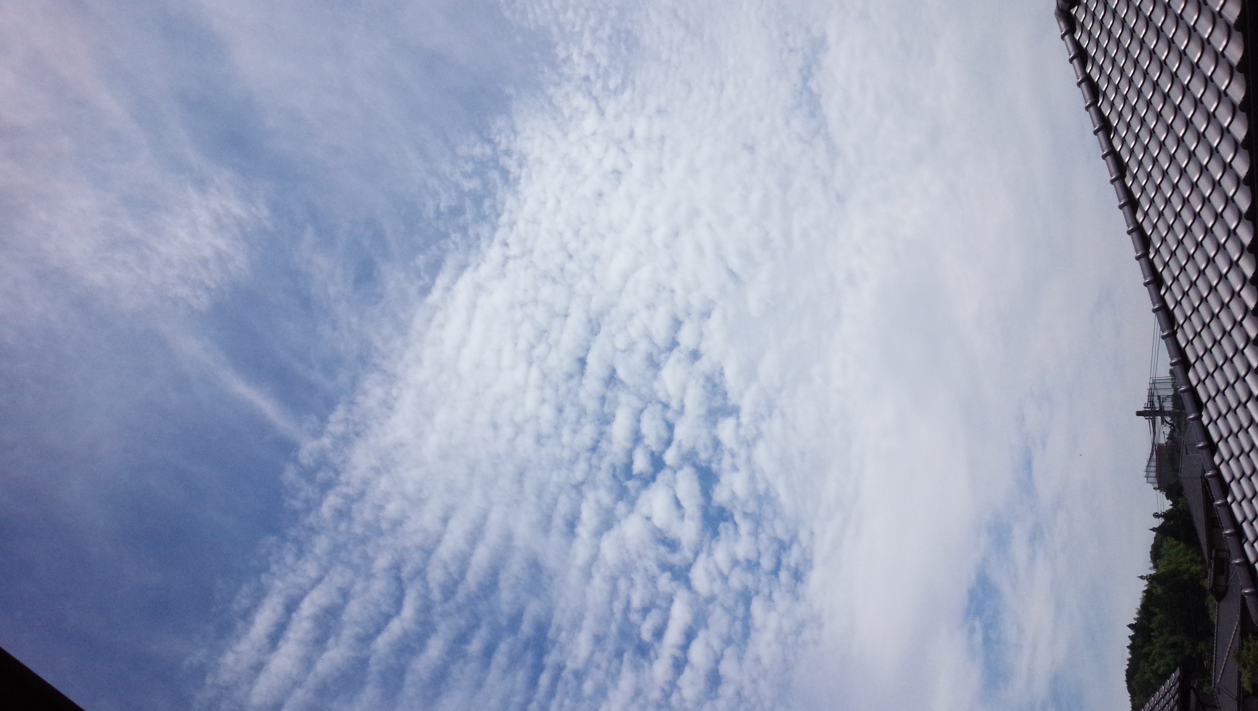 No.18882-1 地震雲