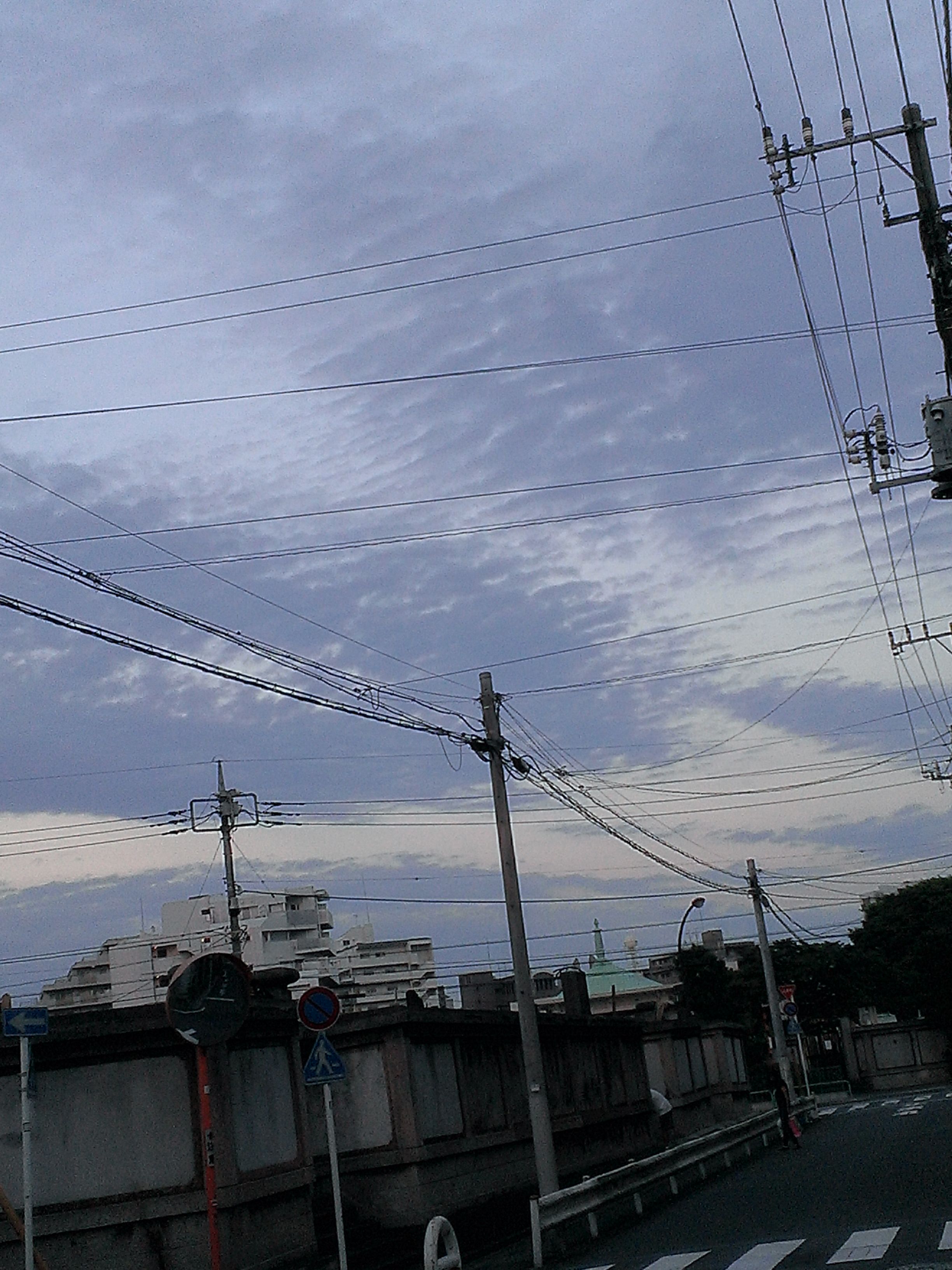 No.18889-1 地震雲