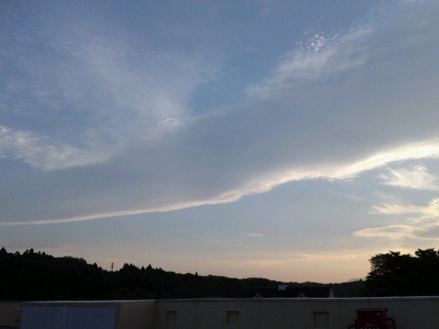 No.18967-1 地震雲