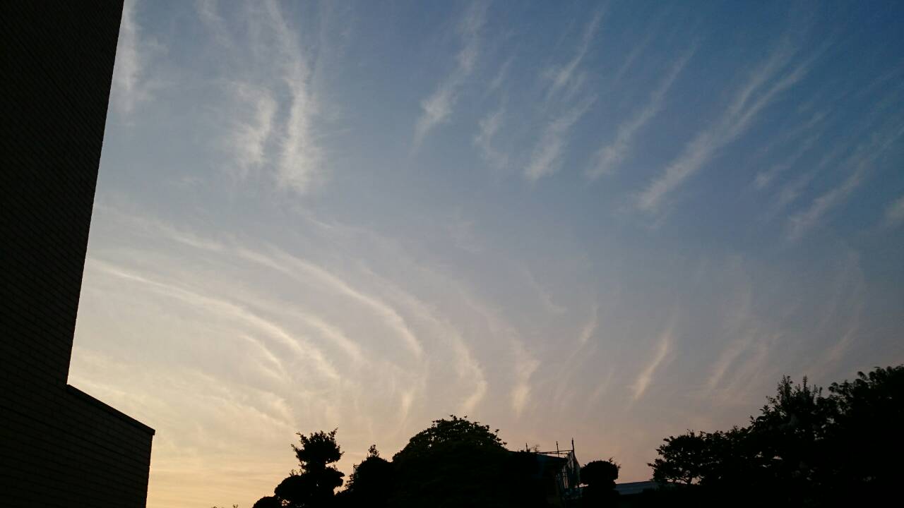 No.19326-1 地震雲