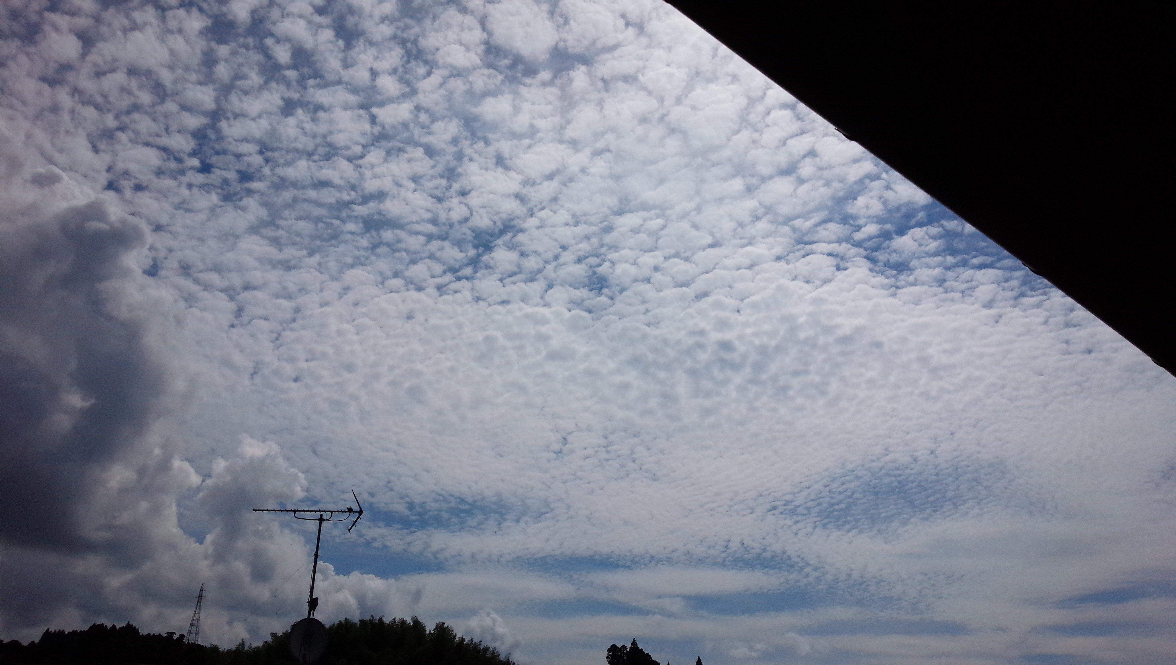 No.19684-1 地震雲