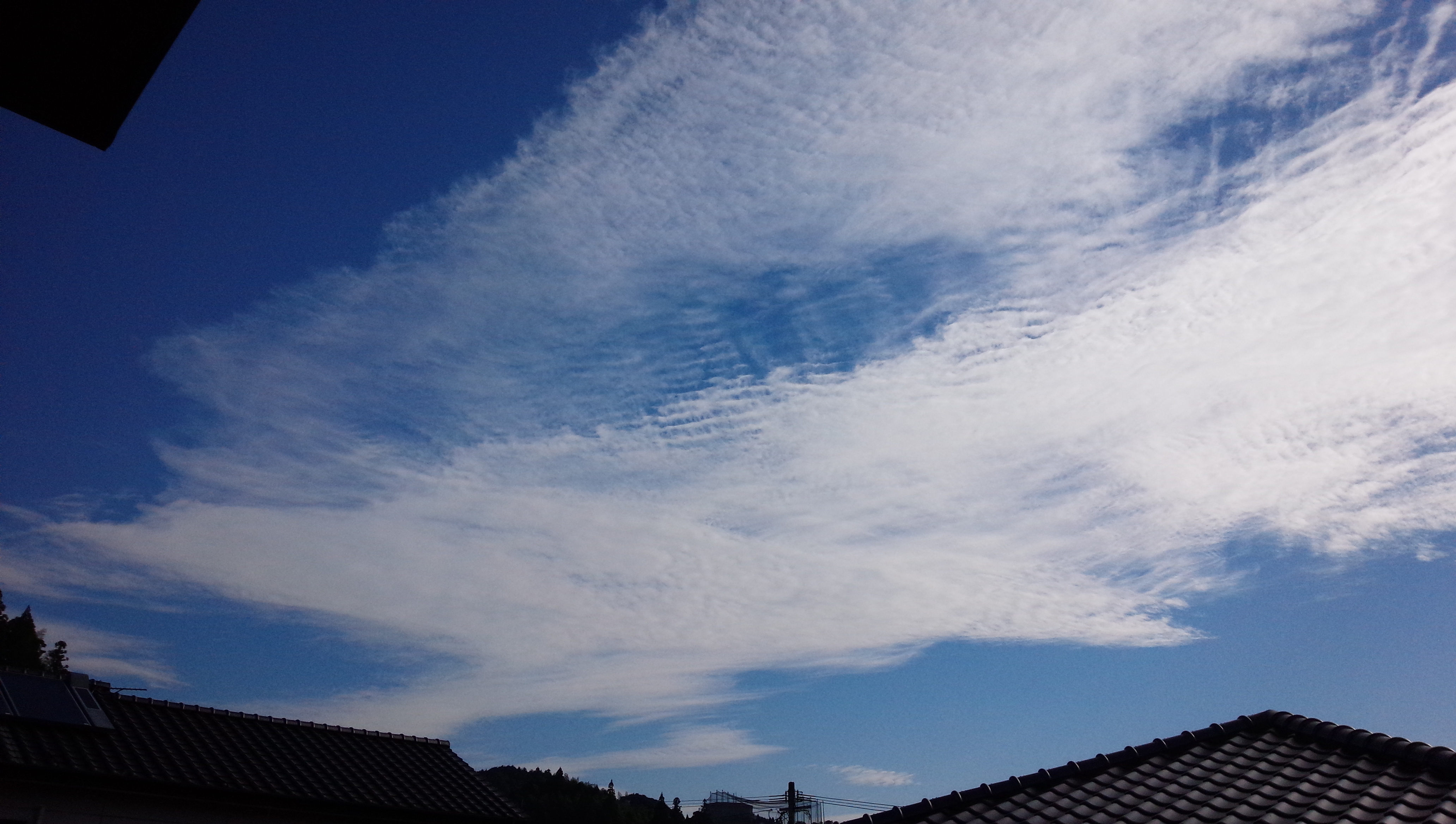 No.19857-1 地震雲