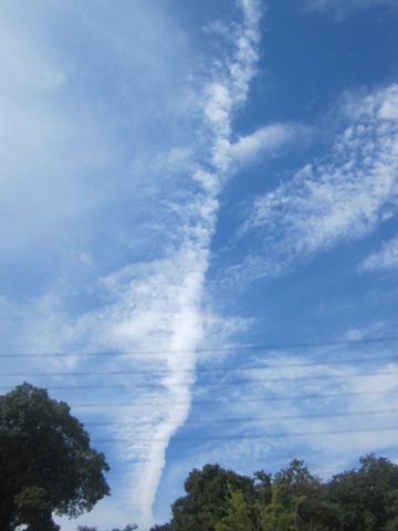 No.20192-1 地震雲