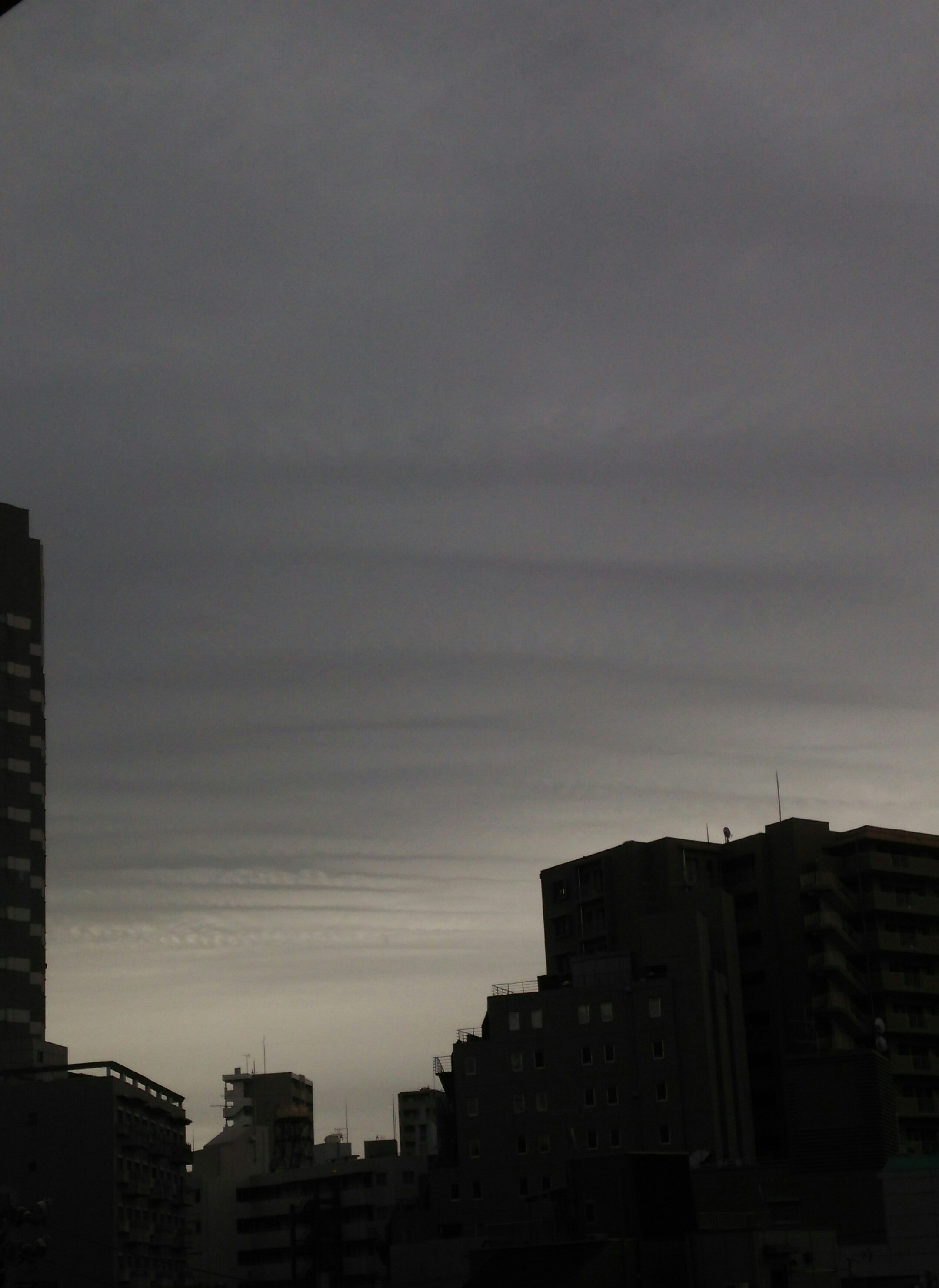 No.20868-1 地震雲