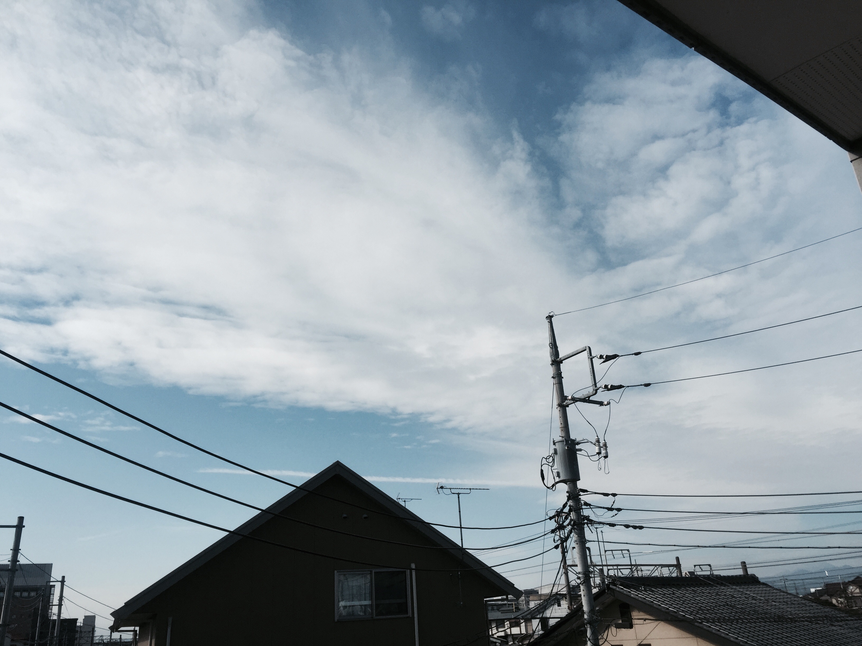 No.21037-1 地震雲