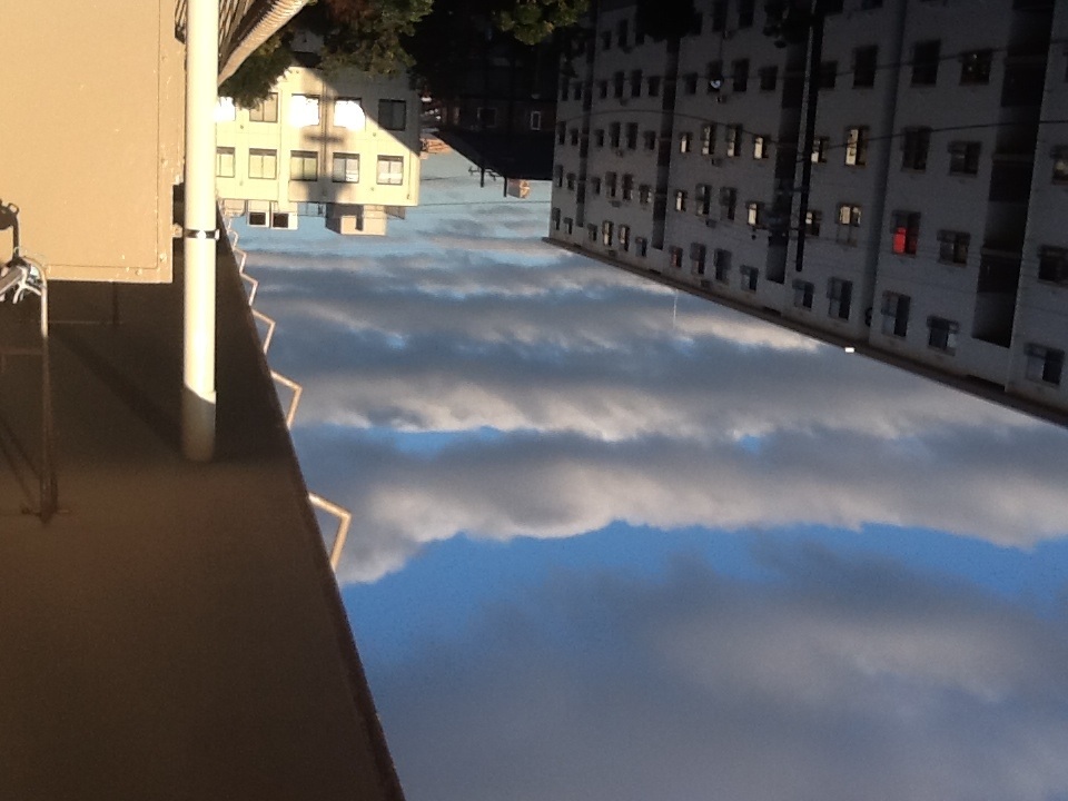 No.21493-1 地震雲