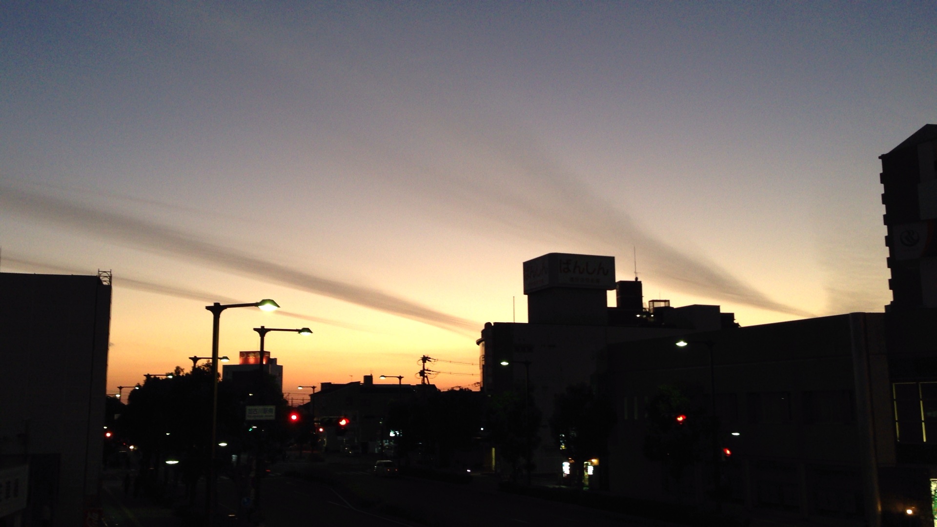 No.21525-1 地震雲