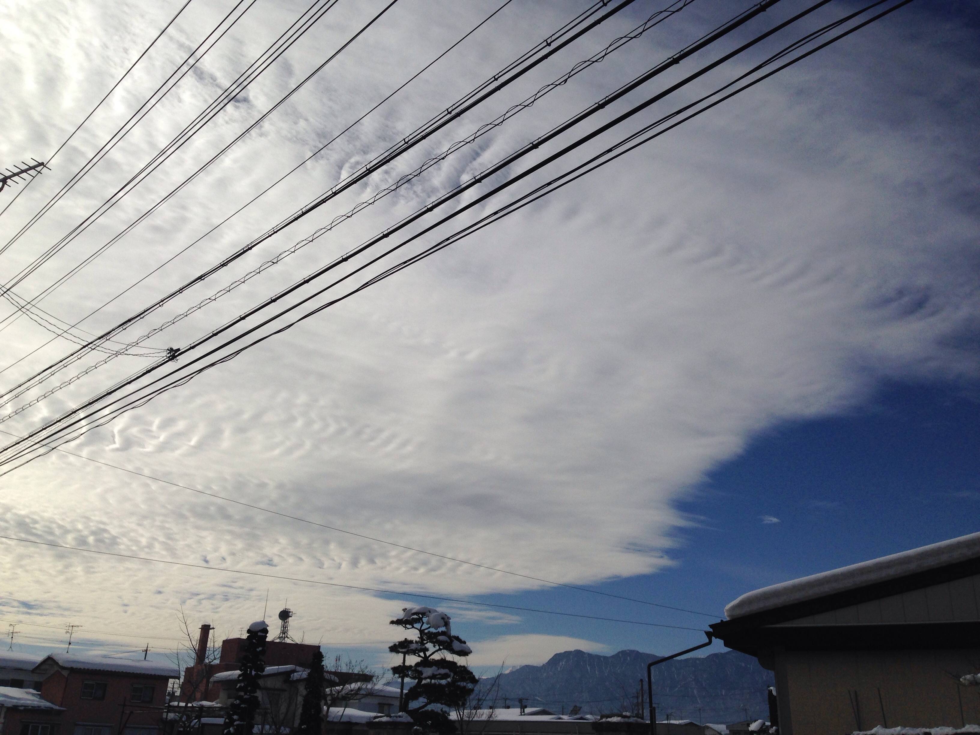 No.22214-1 地震雲