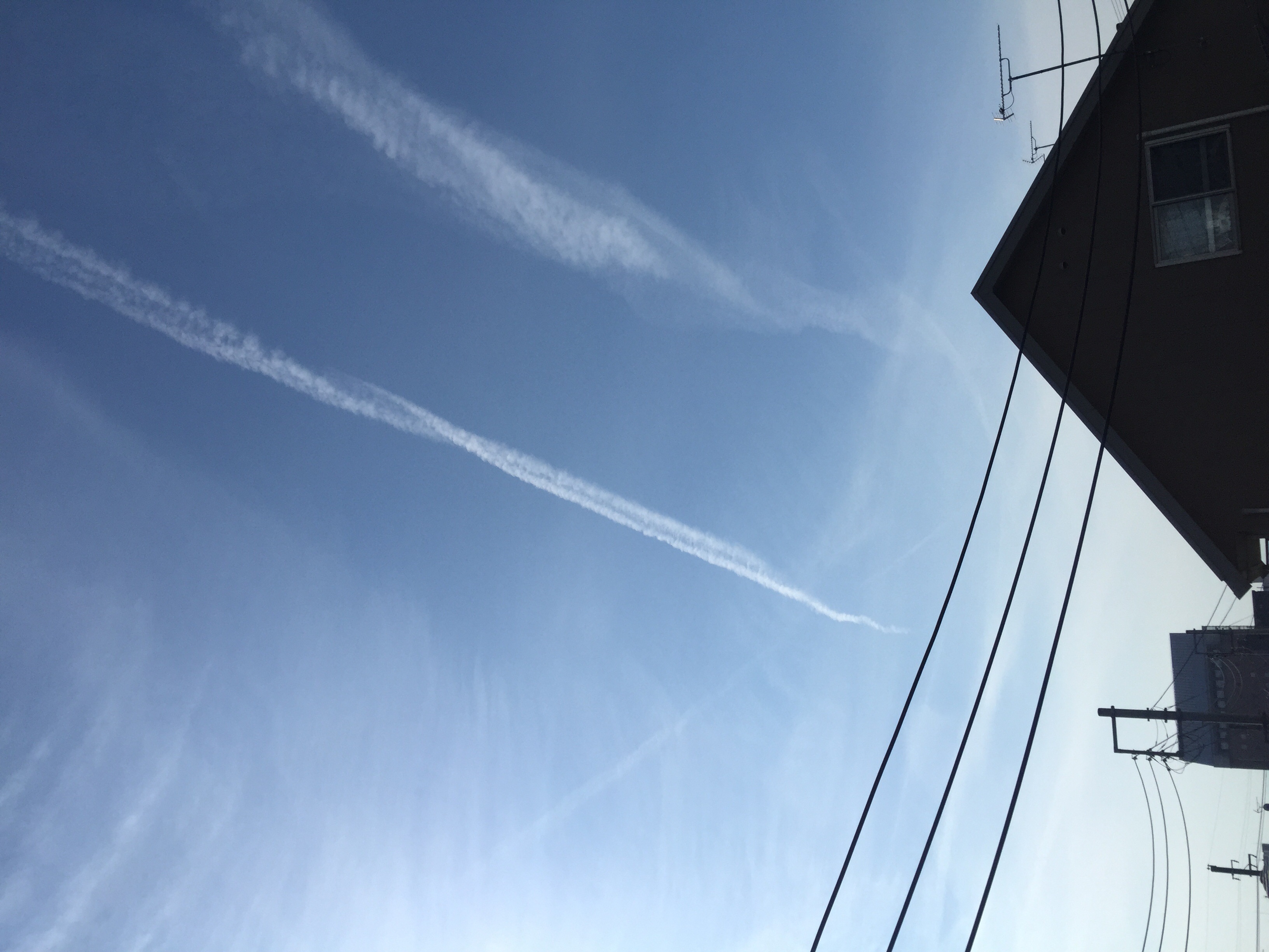 No.22333-1 地震雲