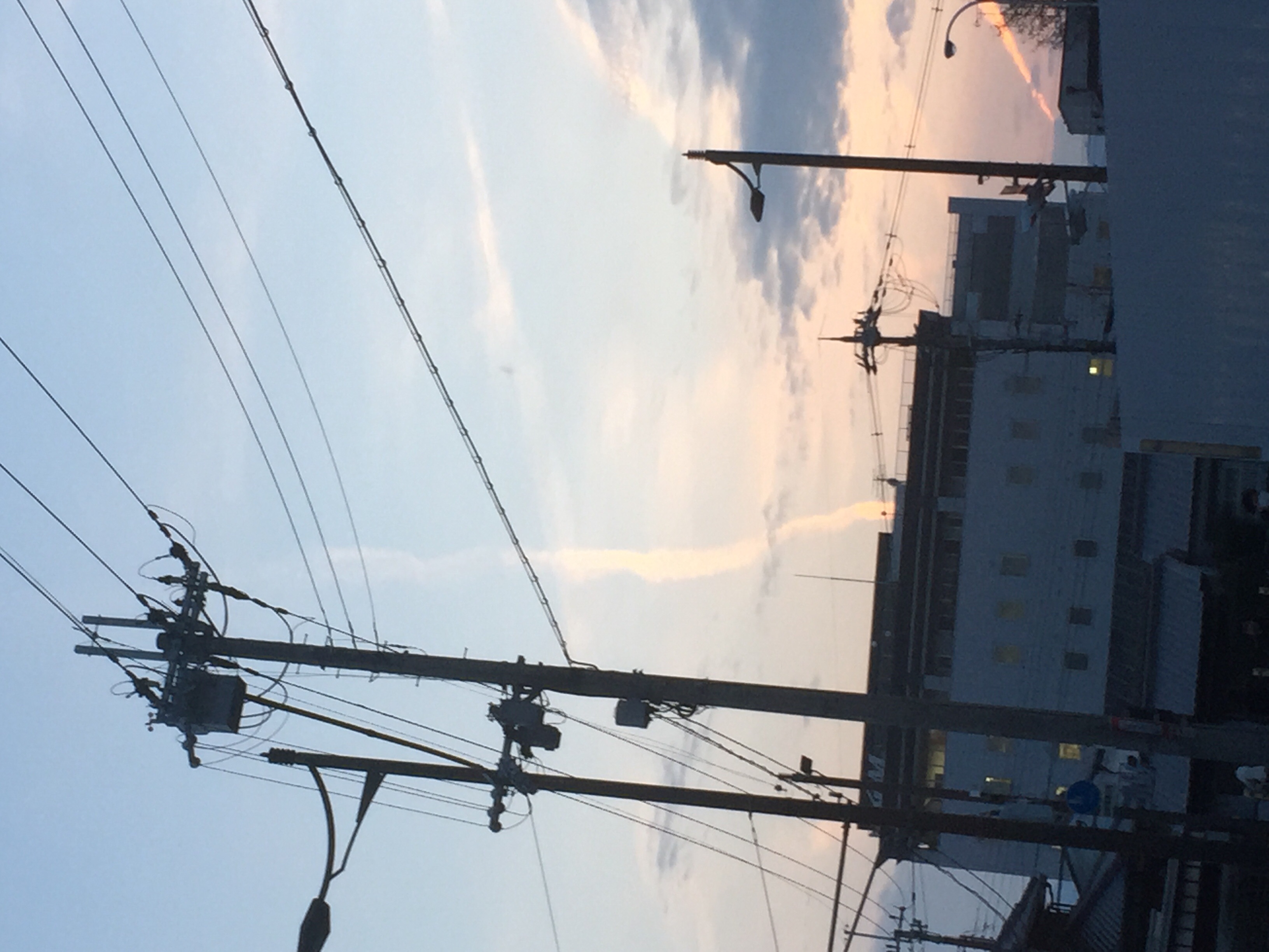 No.22905-1 地震雲