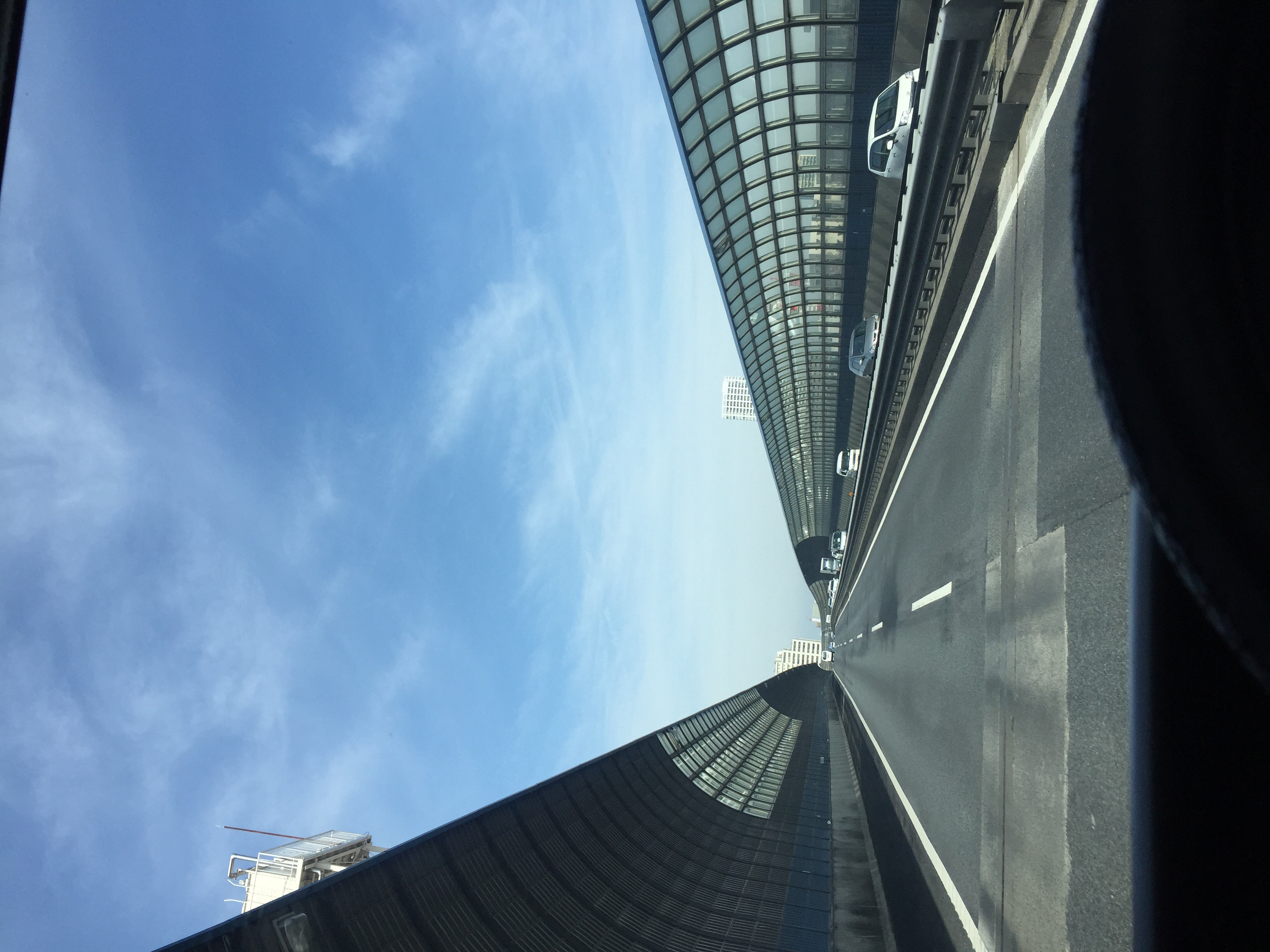 No.23082-1 地震雲