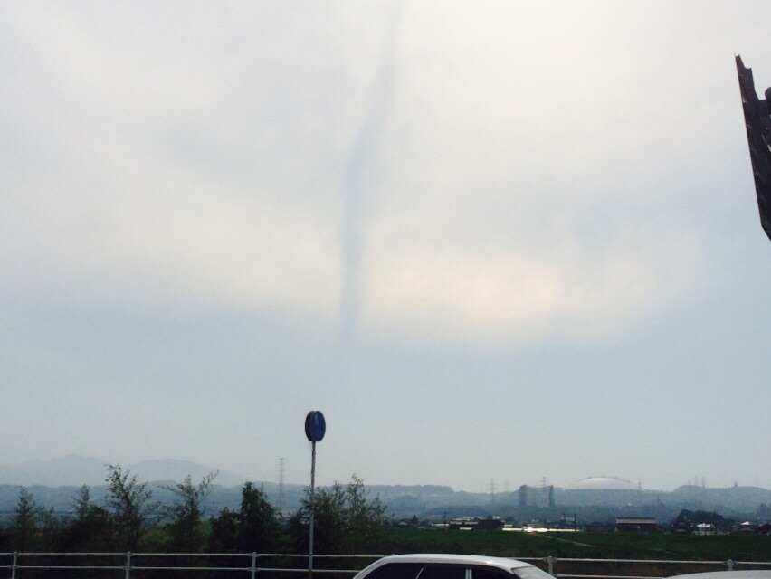 No.23294-1 地震雲