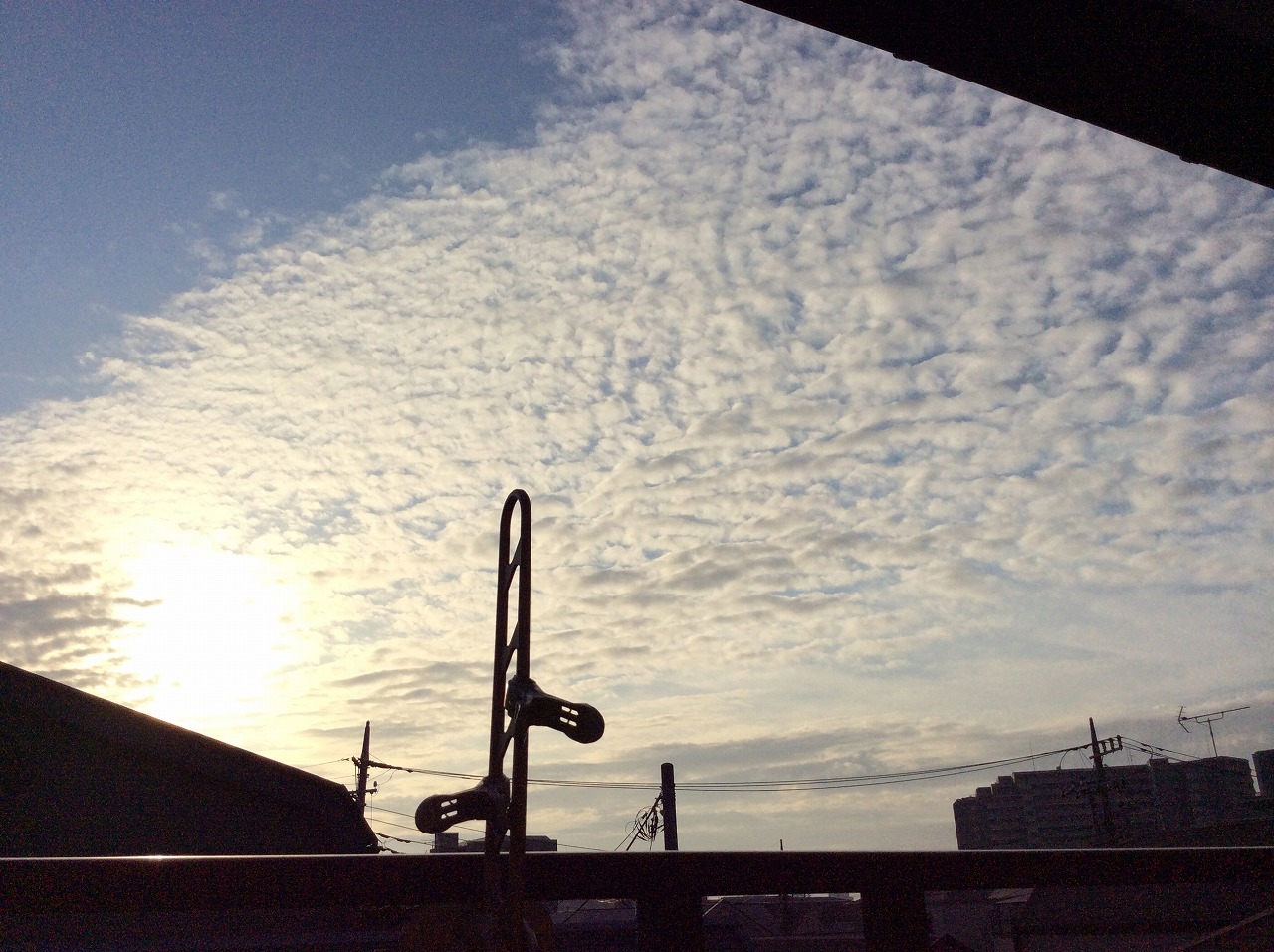 No.24005-1 地震雲