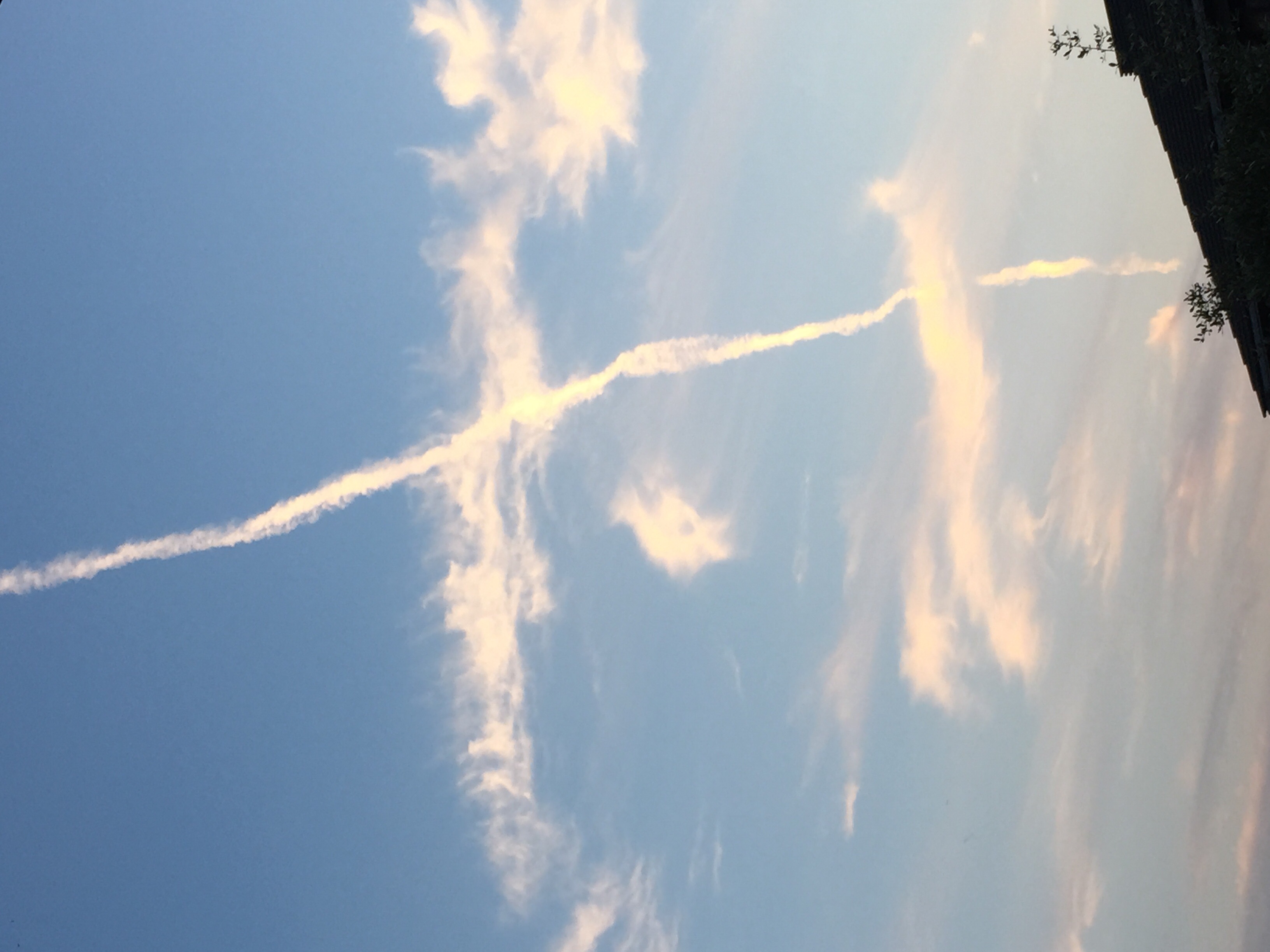 No.24060-1 地震雲