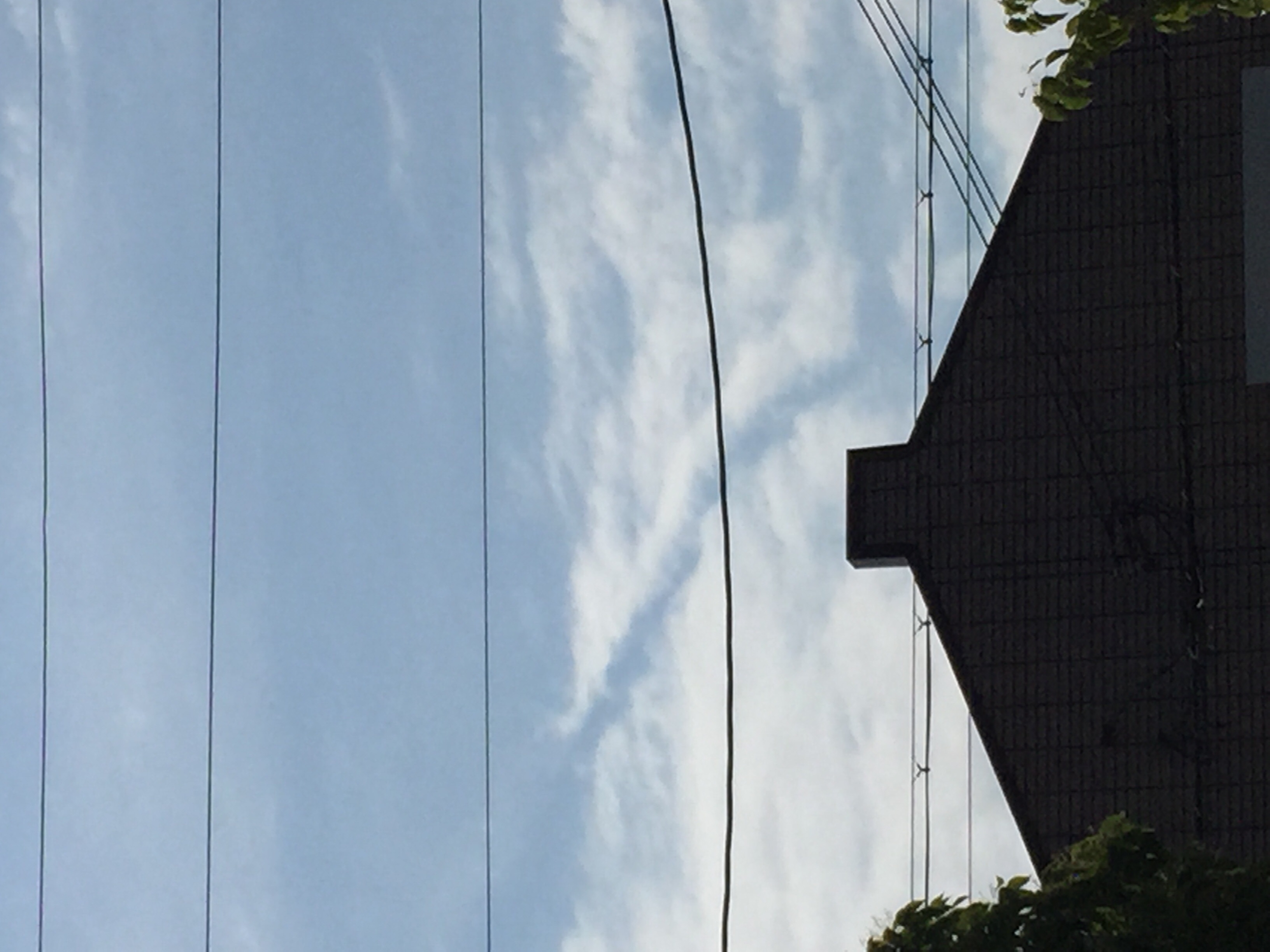 No.24270-1 地震雲