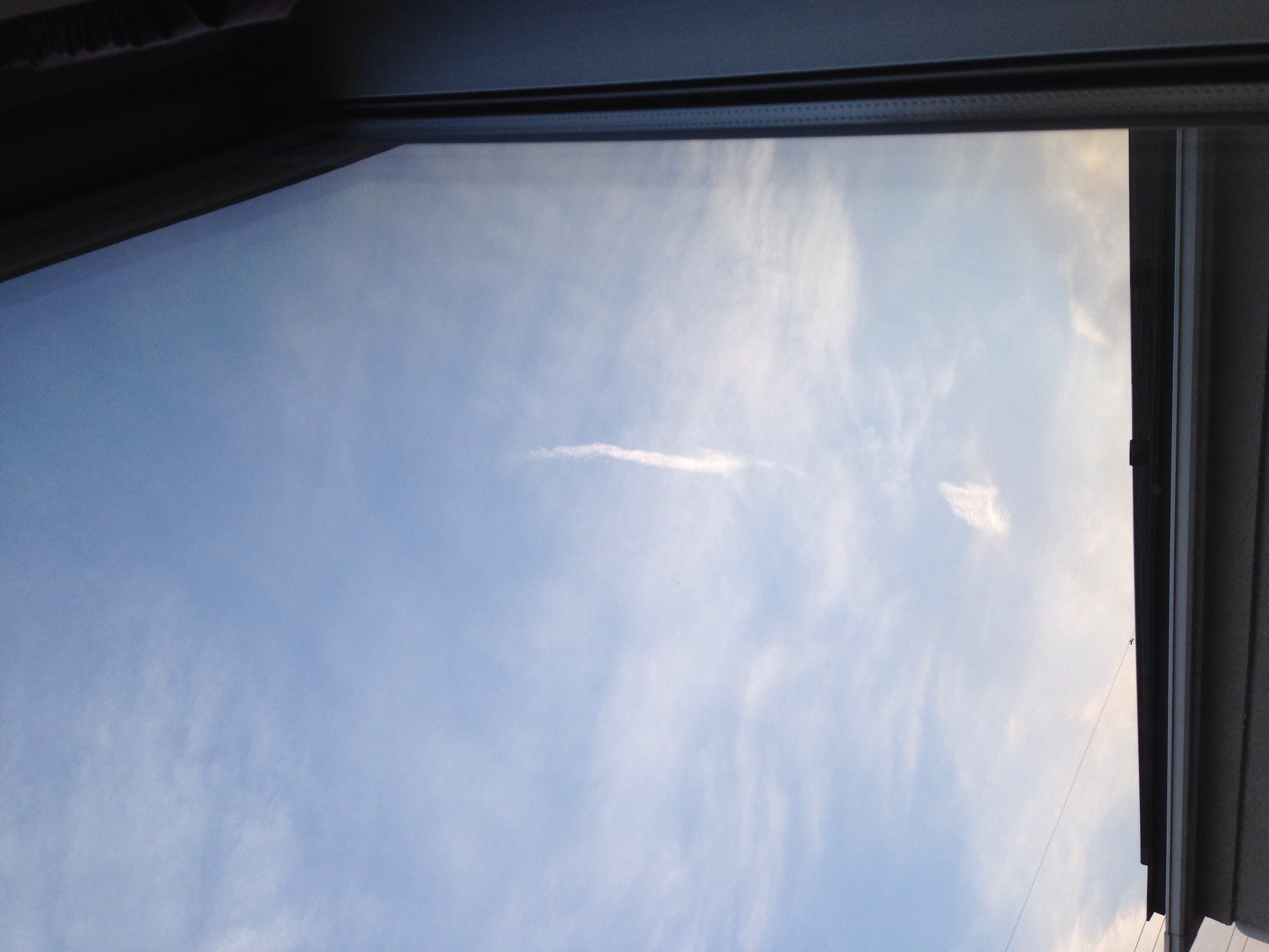 No.24275-1 地震雲