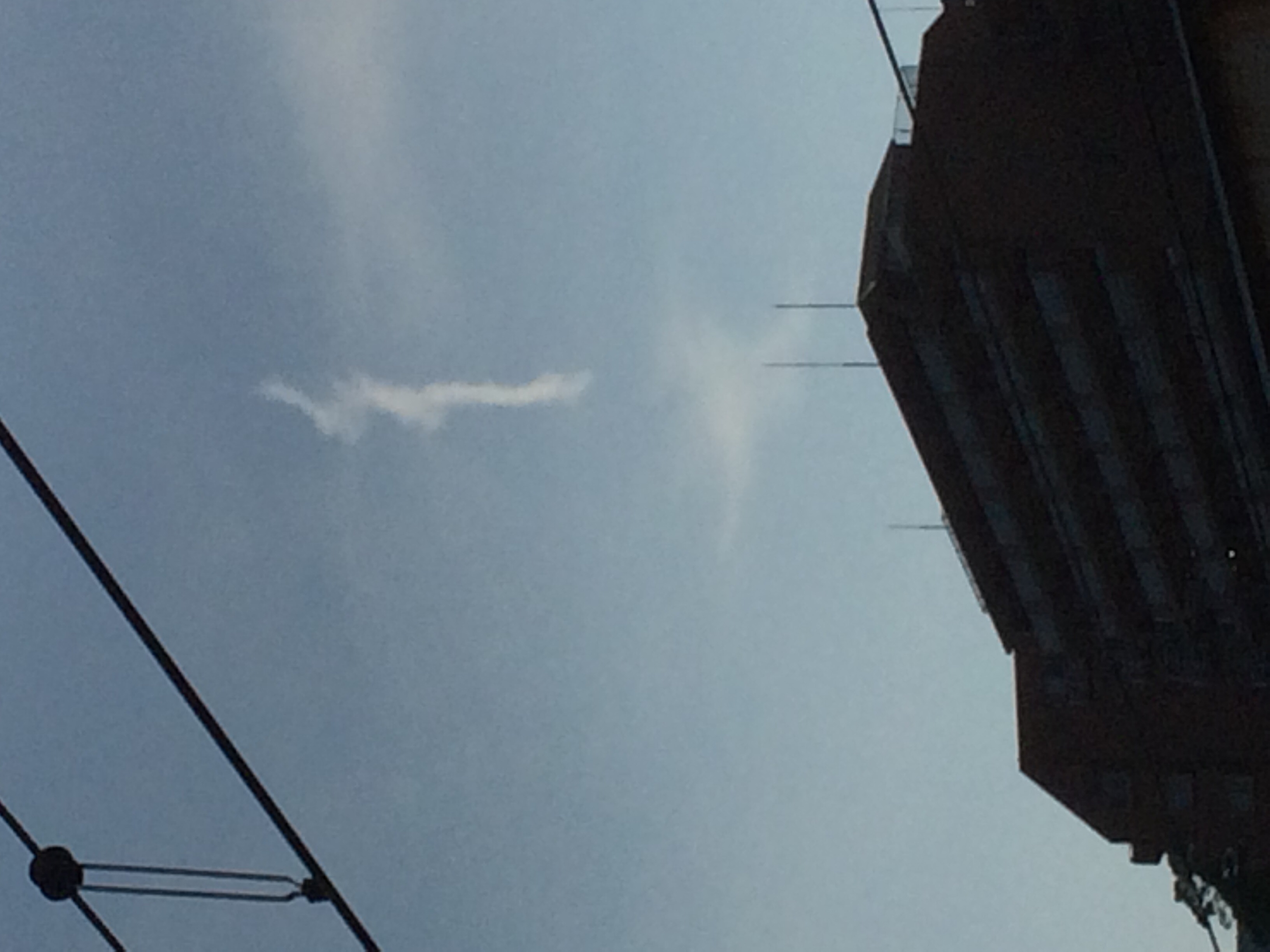 No.24288-1 地震雲