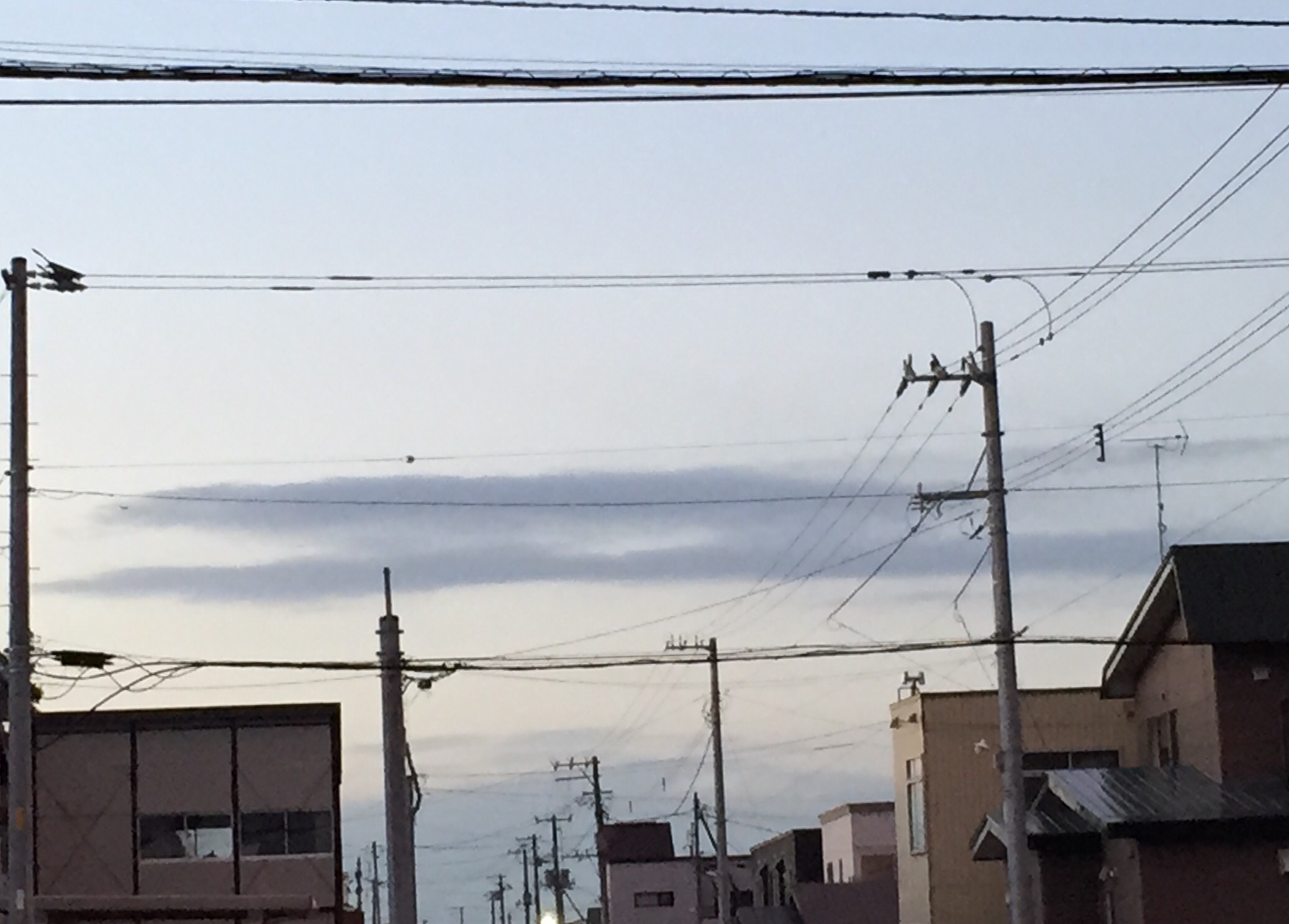 No.24332-1 地震雲