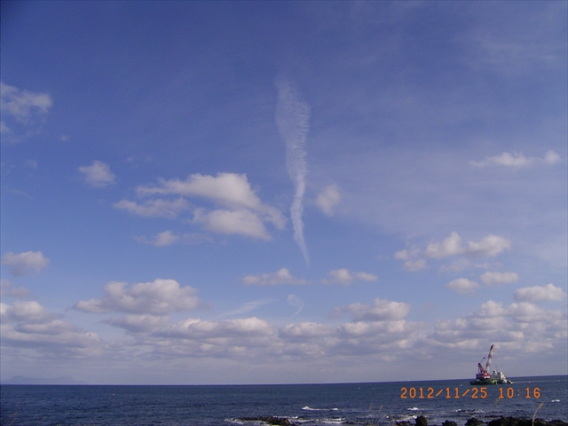 No.24348-1 地震雲