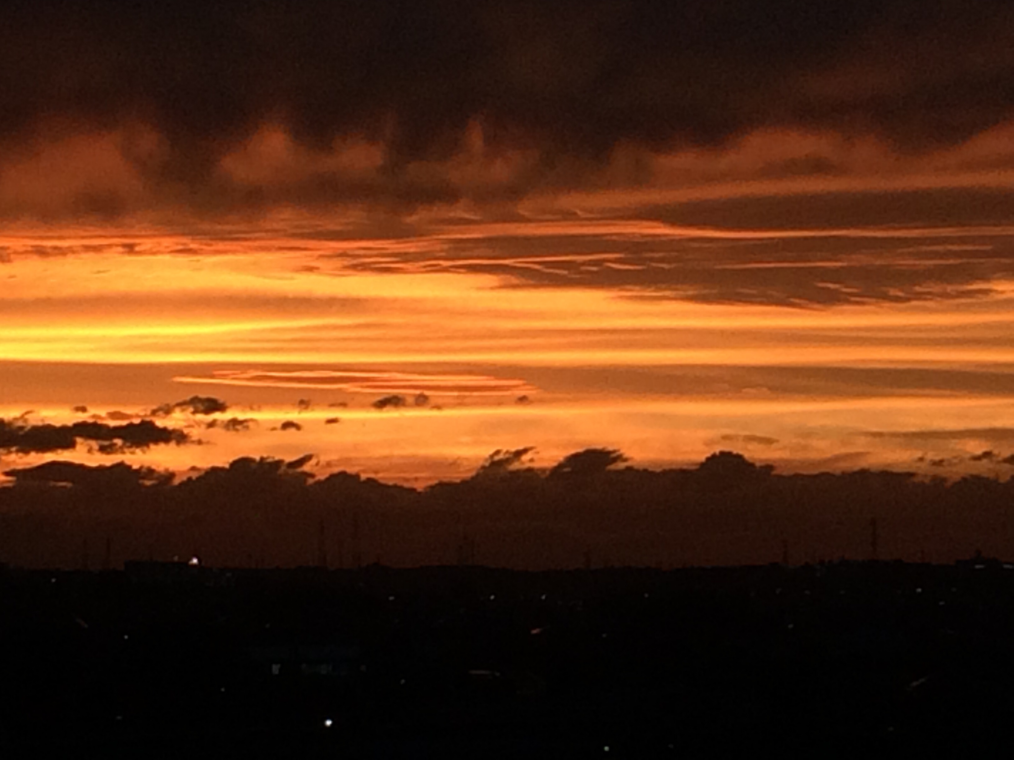 No.24402-1 地震雲