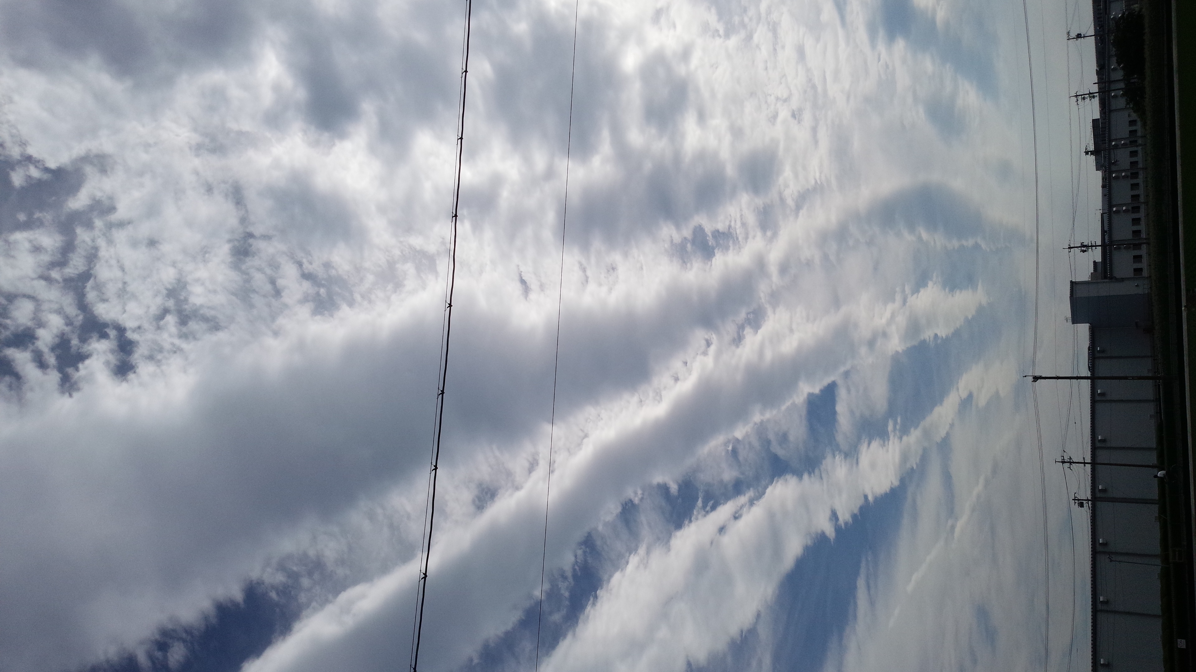 No.24455-1 地震雲