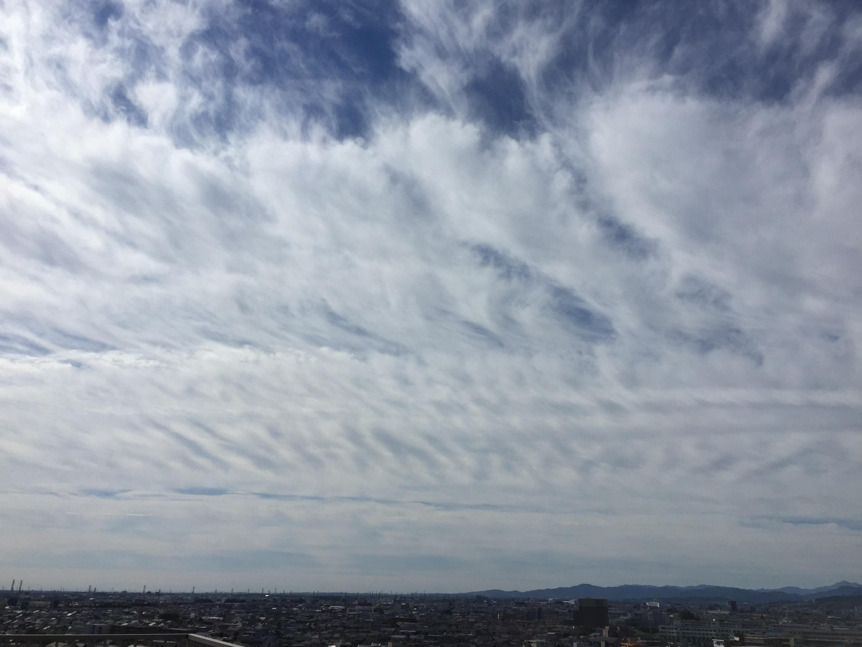 No.24458-1 地震雲