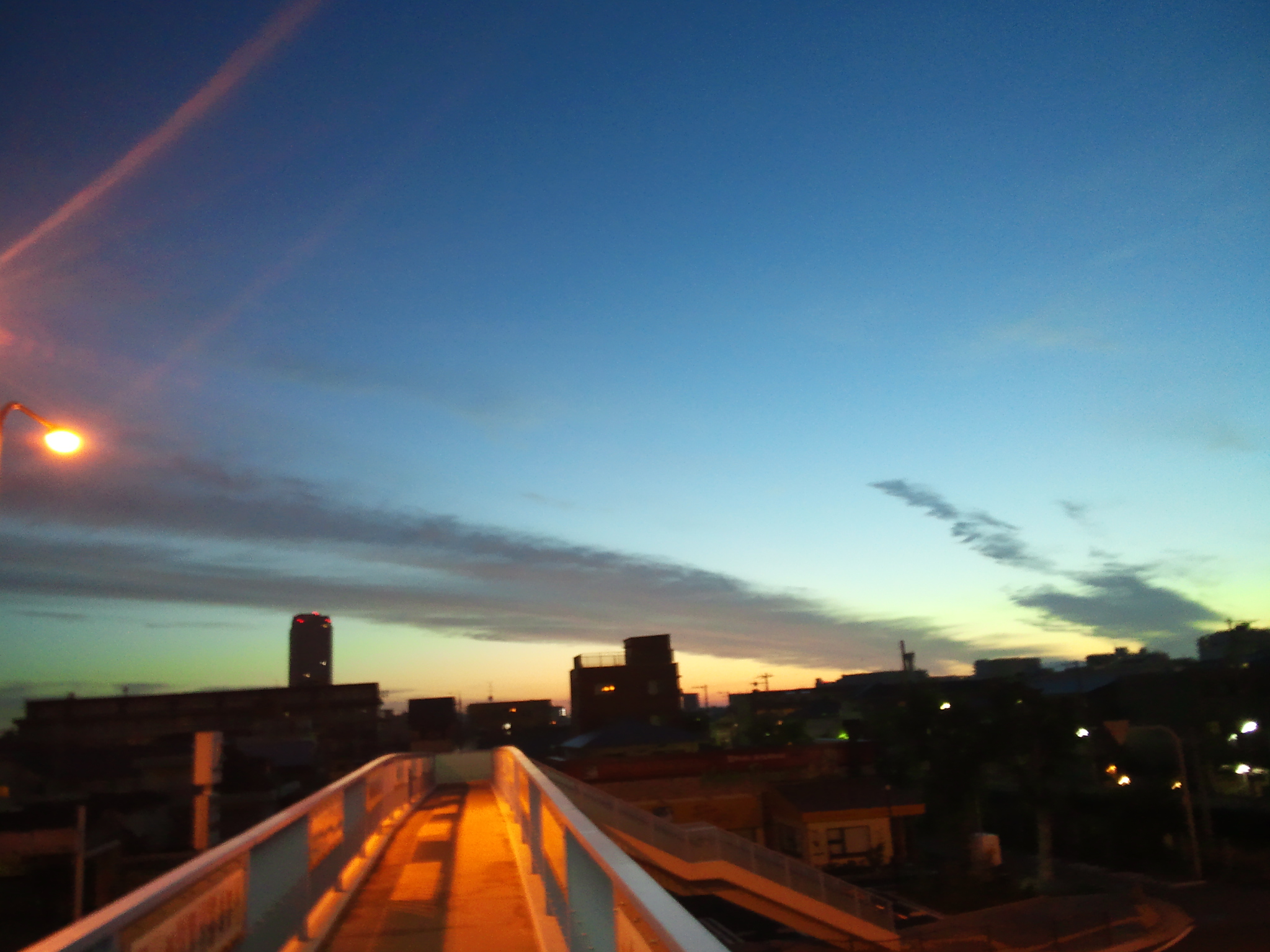 No.24510-1 地震雲