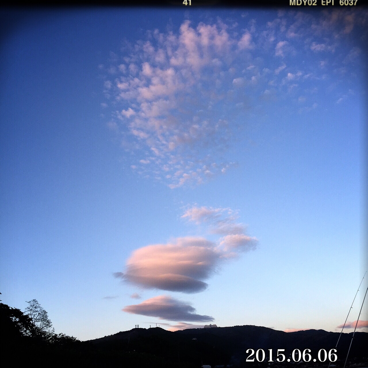 No.24632-1 地震雲