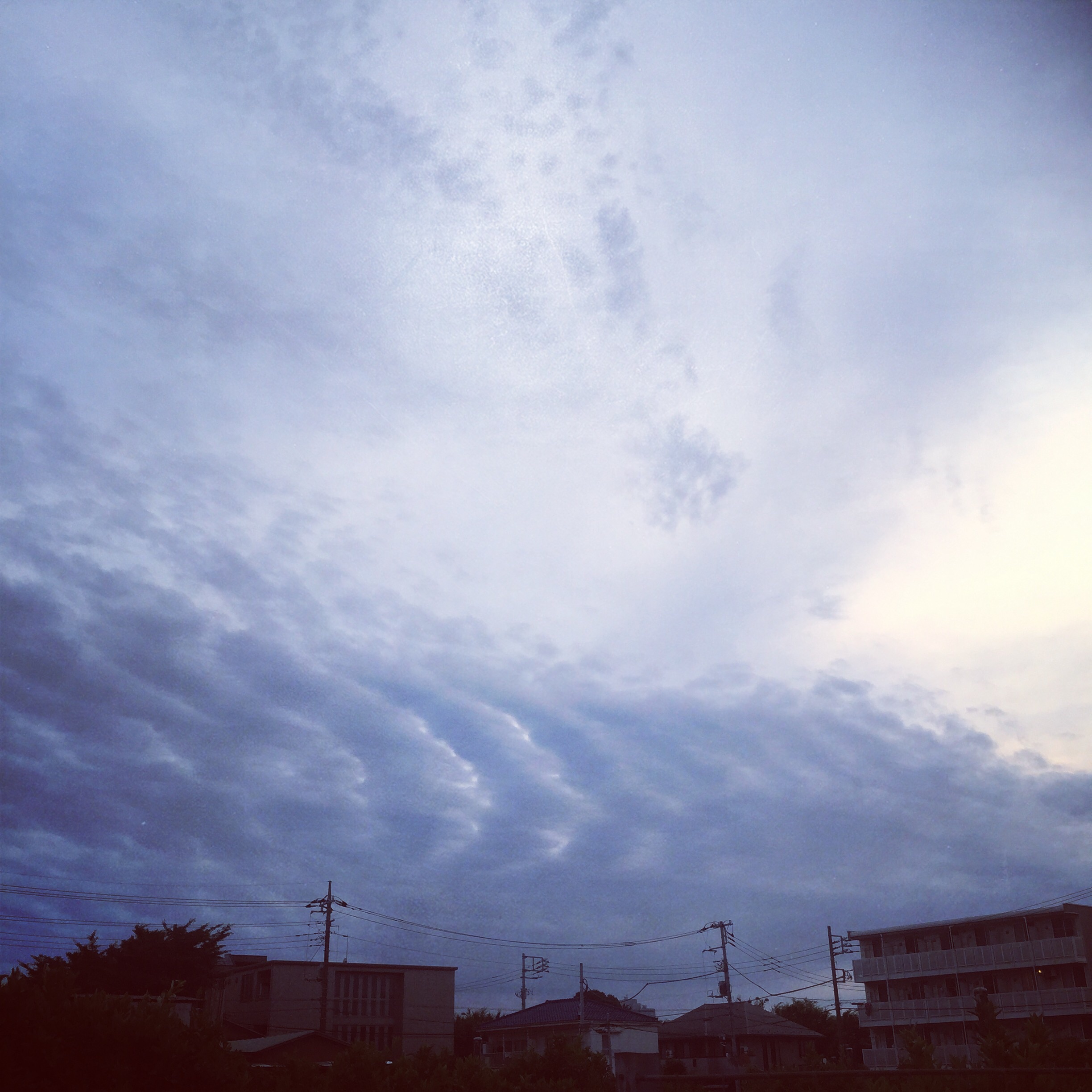 No.24682-1 地震雲