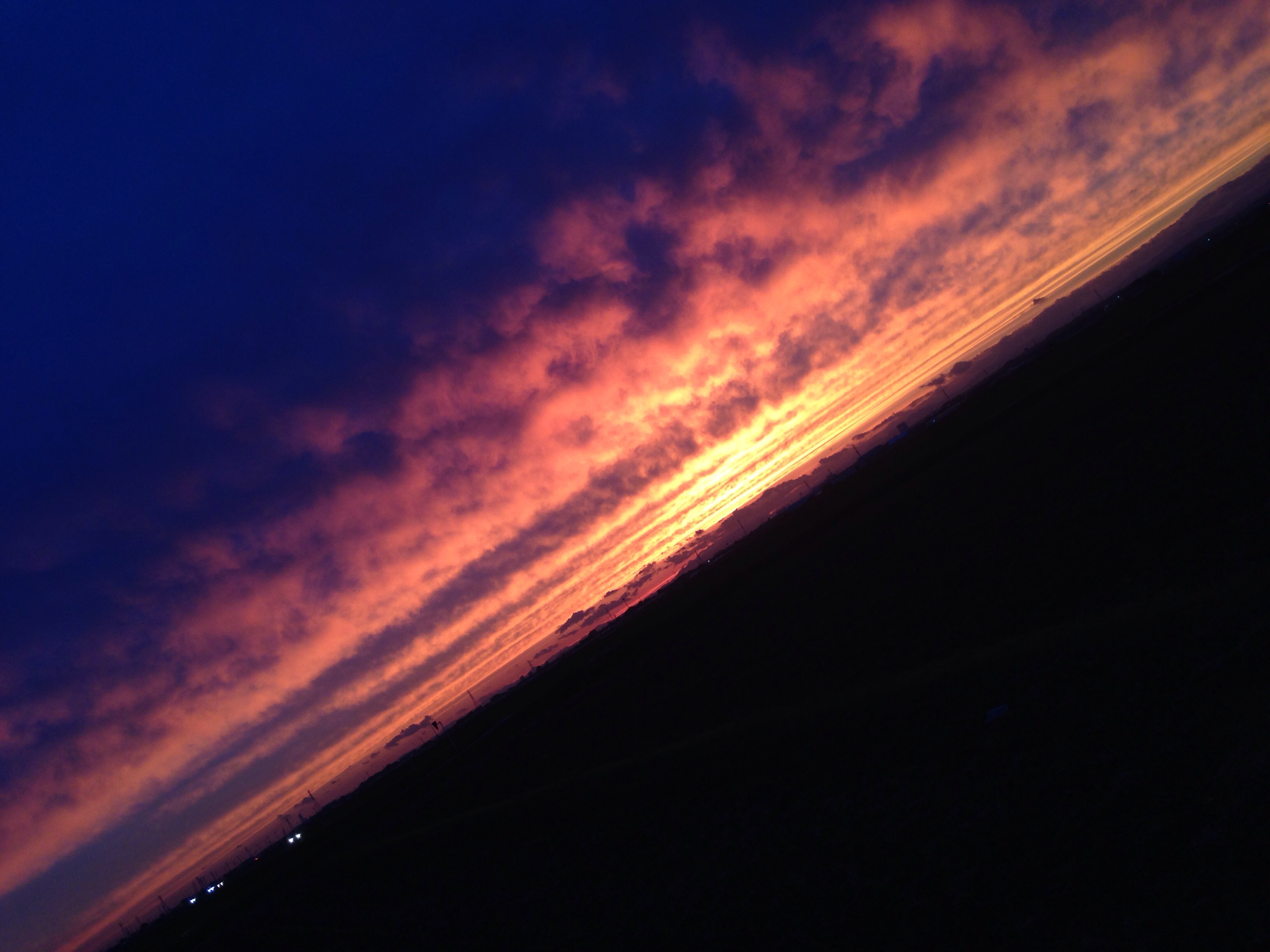 No.24772-1 地震雲