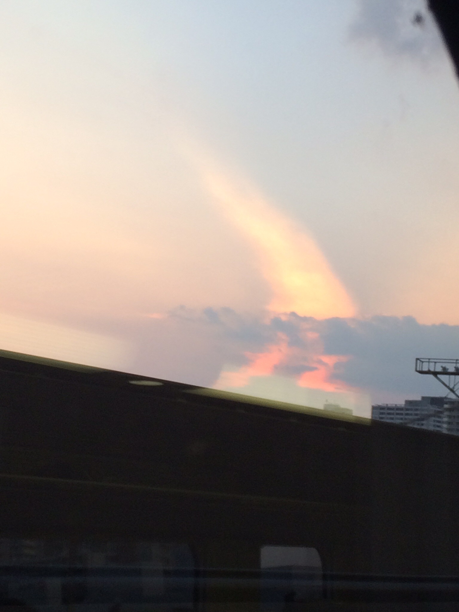 No.25138-1 地震雲