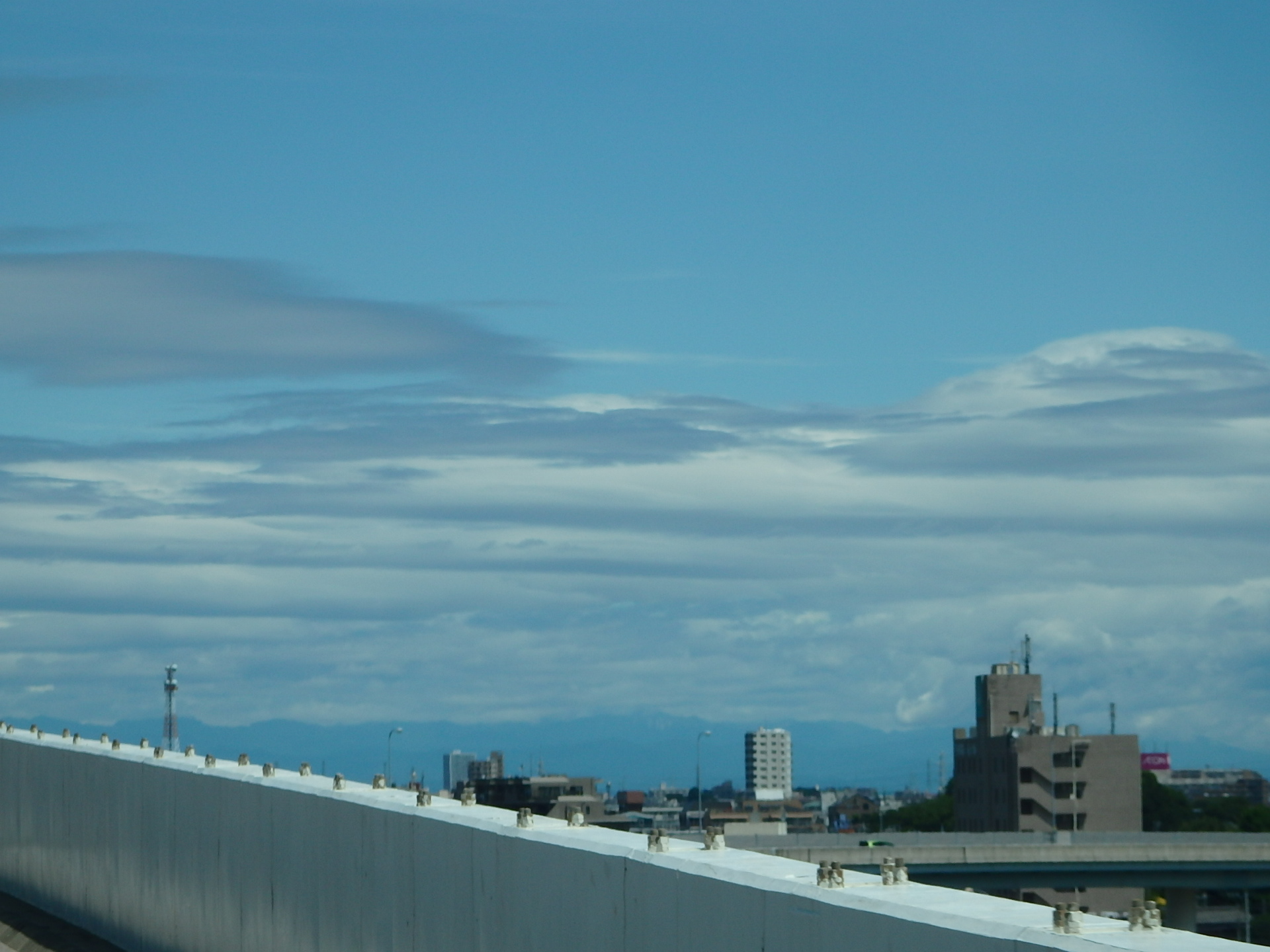 No.25266-1 地震雲