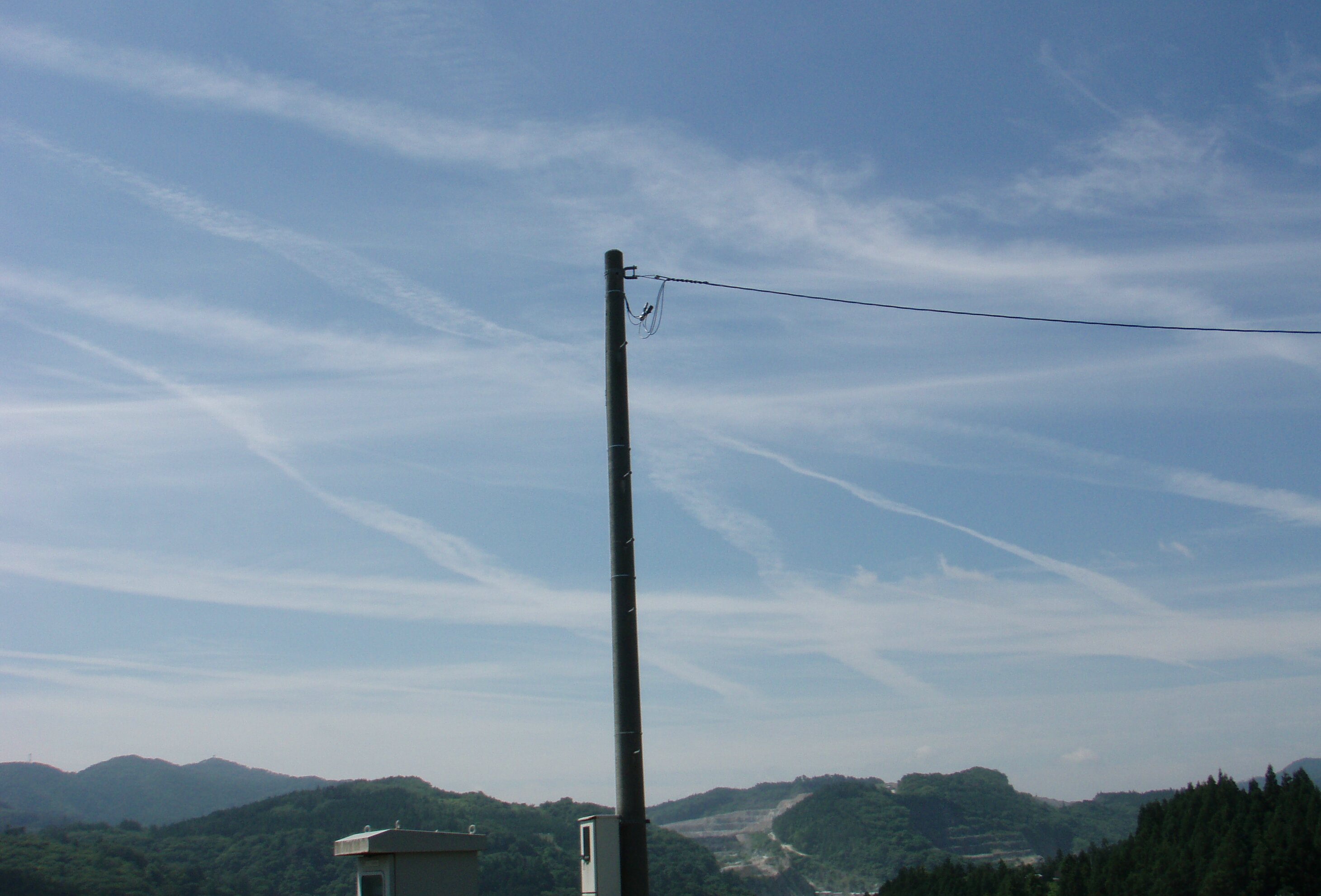 No.25354-1 地震雲