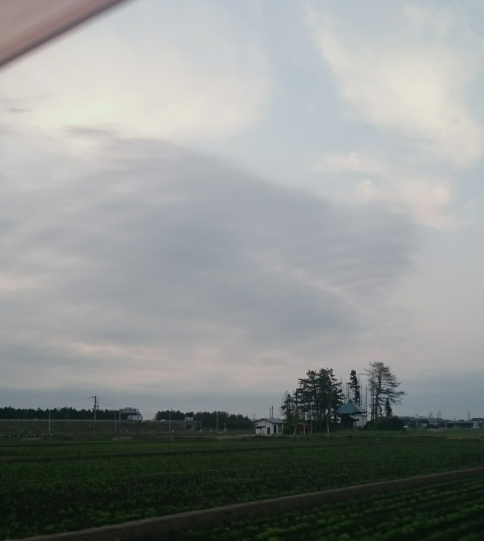 No.25363-1 地震雲