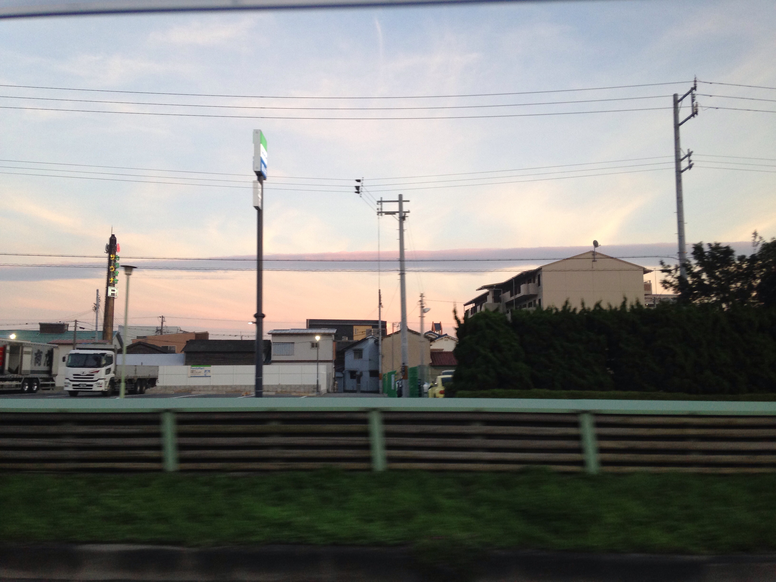 No.25541-1 地震雲