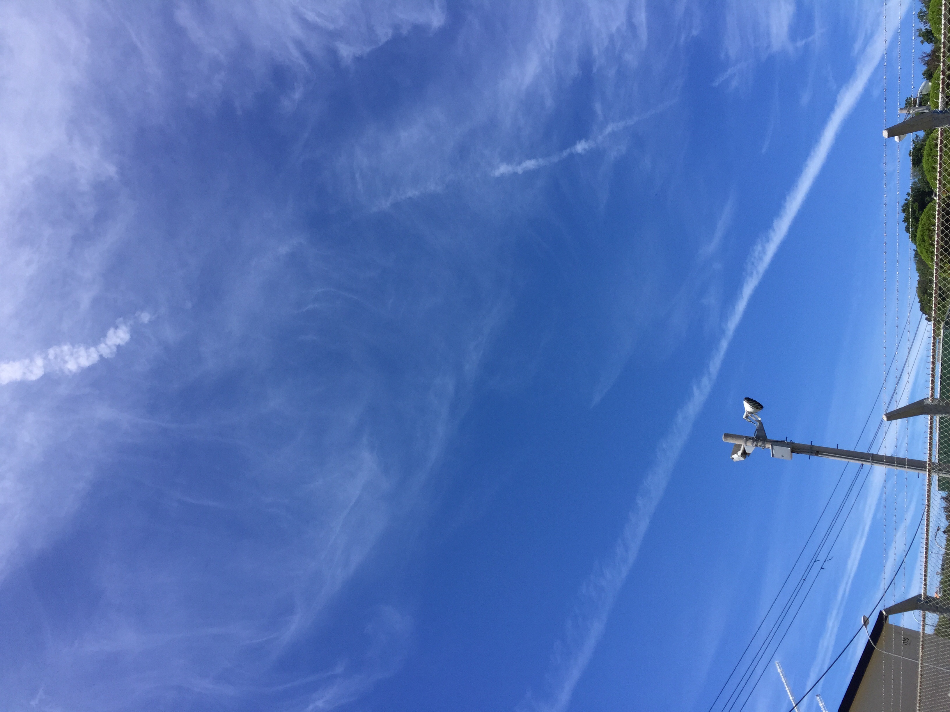 No.25675-1 地震雲