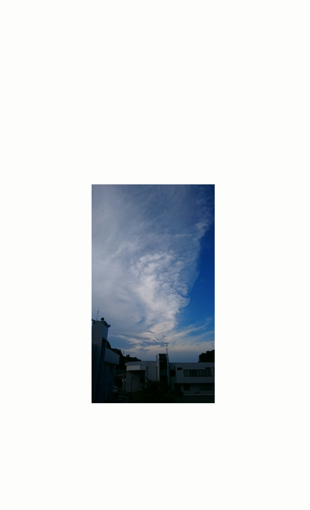 No.25702-1 地震雲