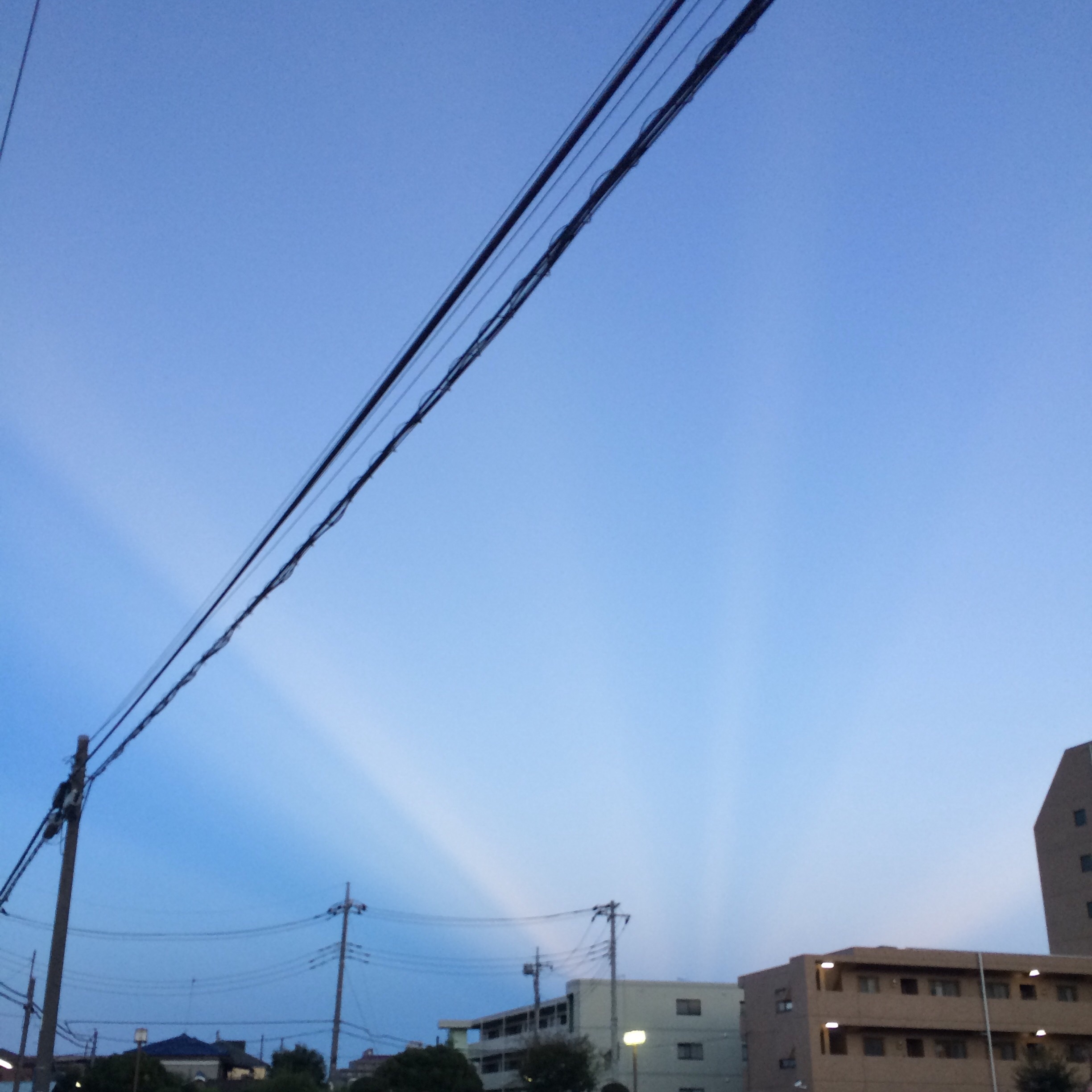 No.25773-1 地震雲