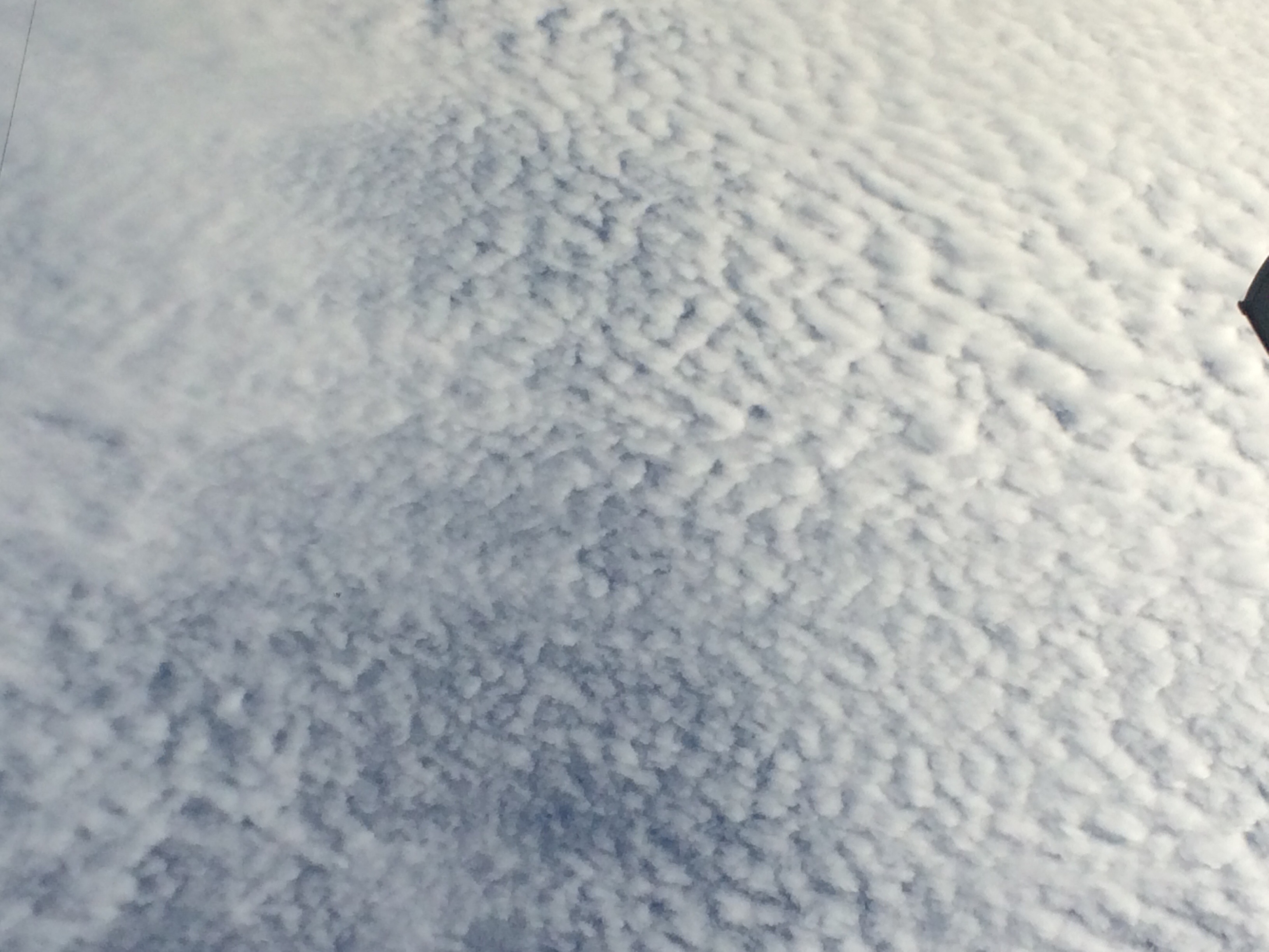 No.26102-1 地震雲