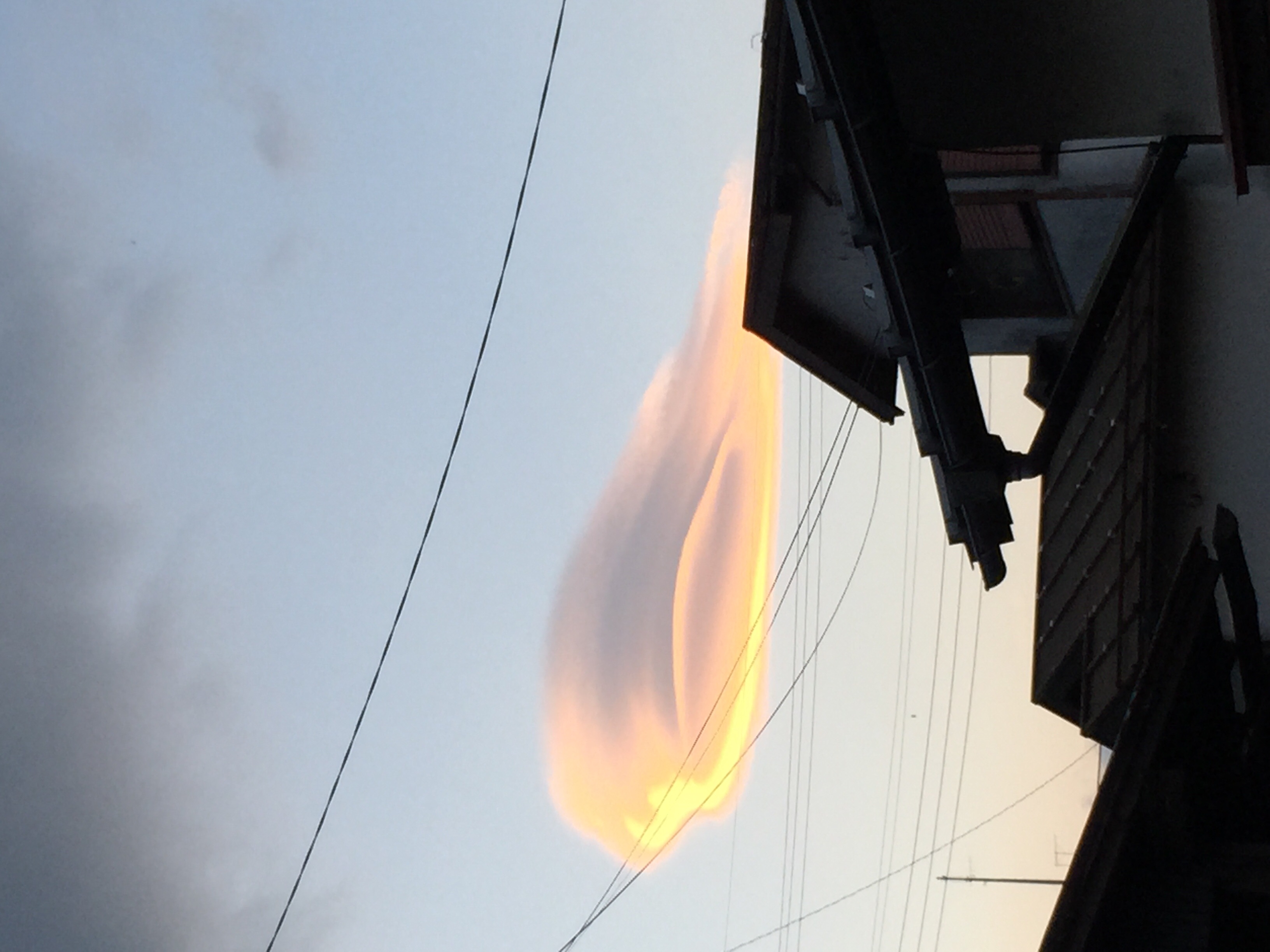 No.26177-1 地震雲