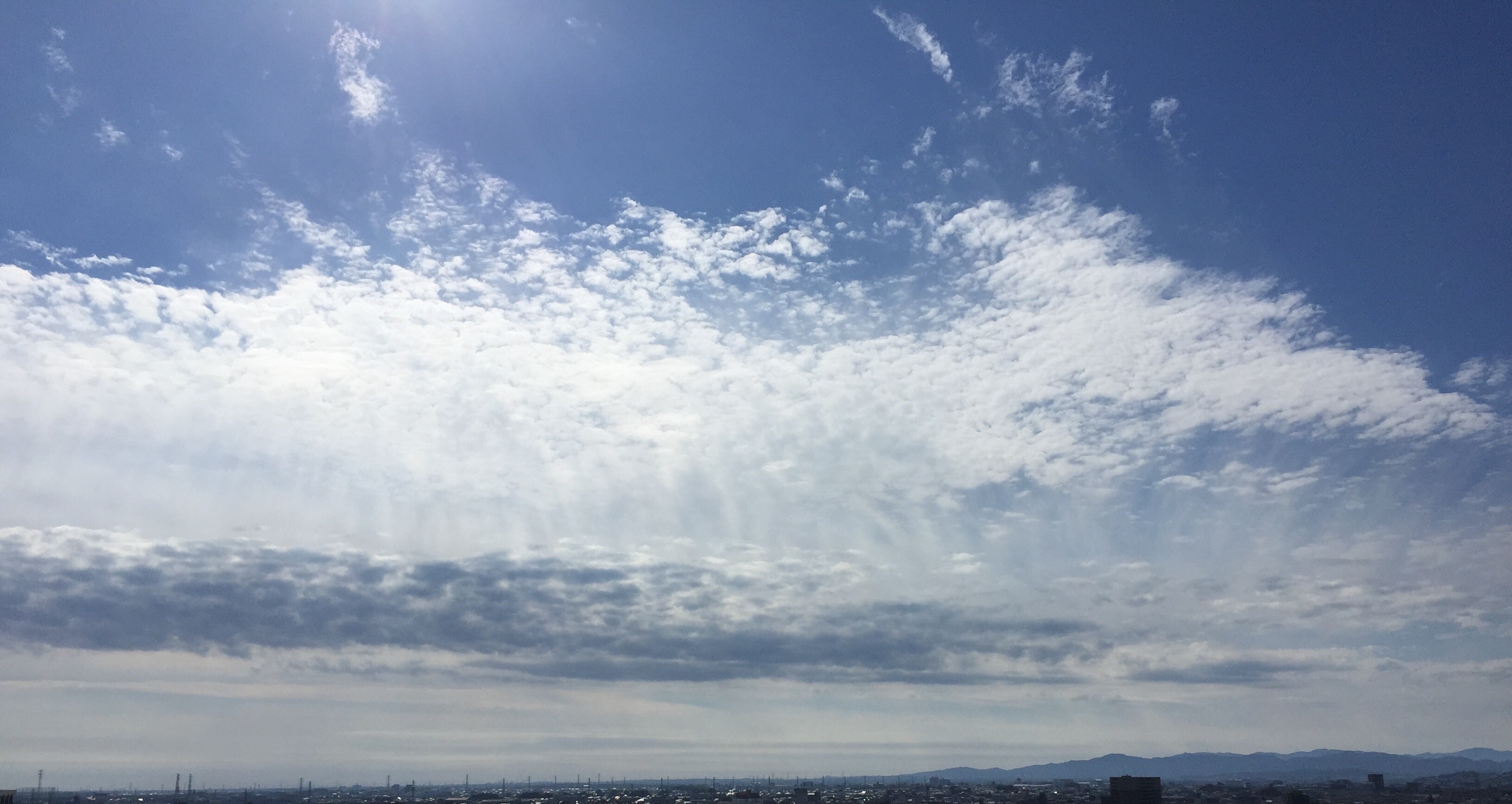 No.26439-1 地震雲