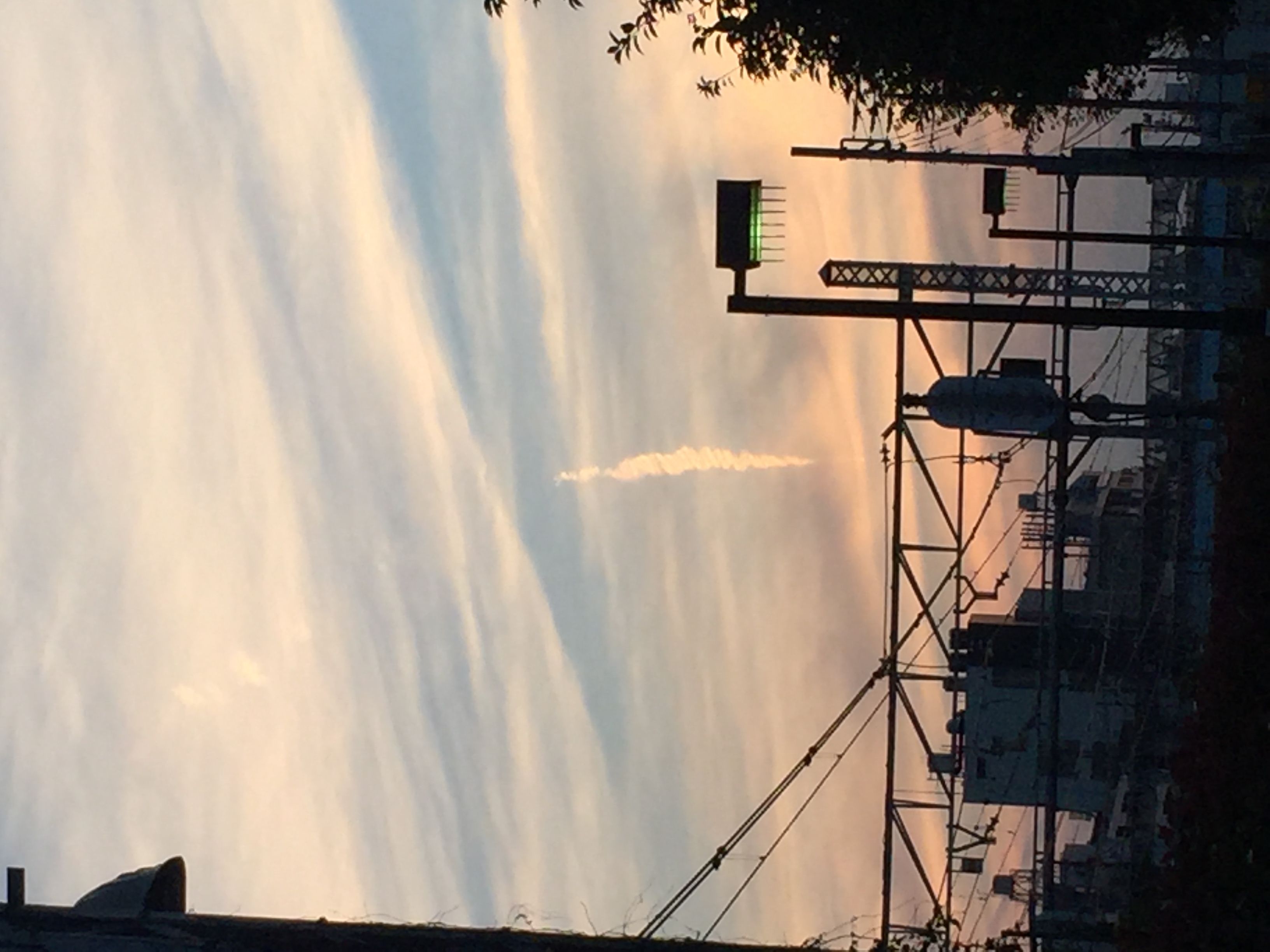 No.26515-1 地震雲