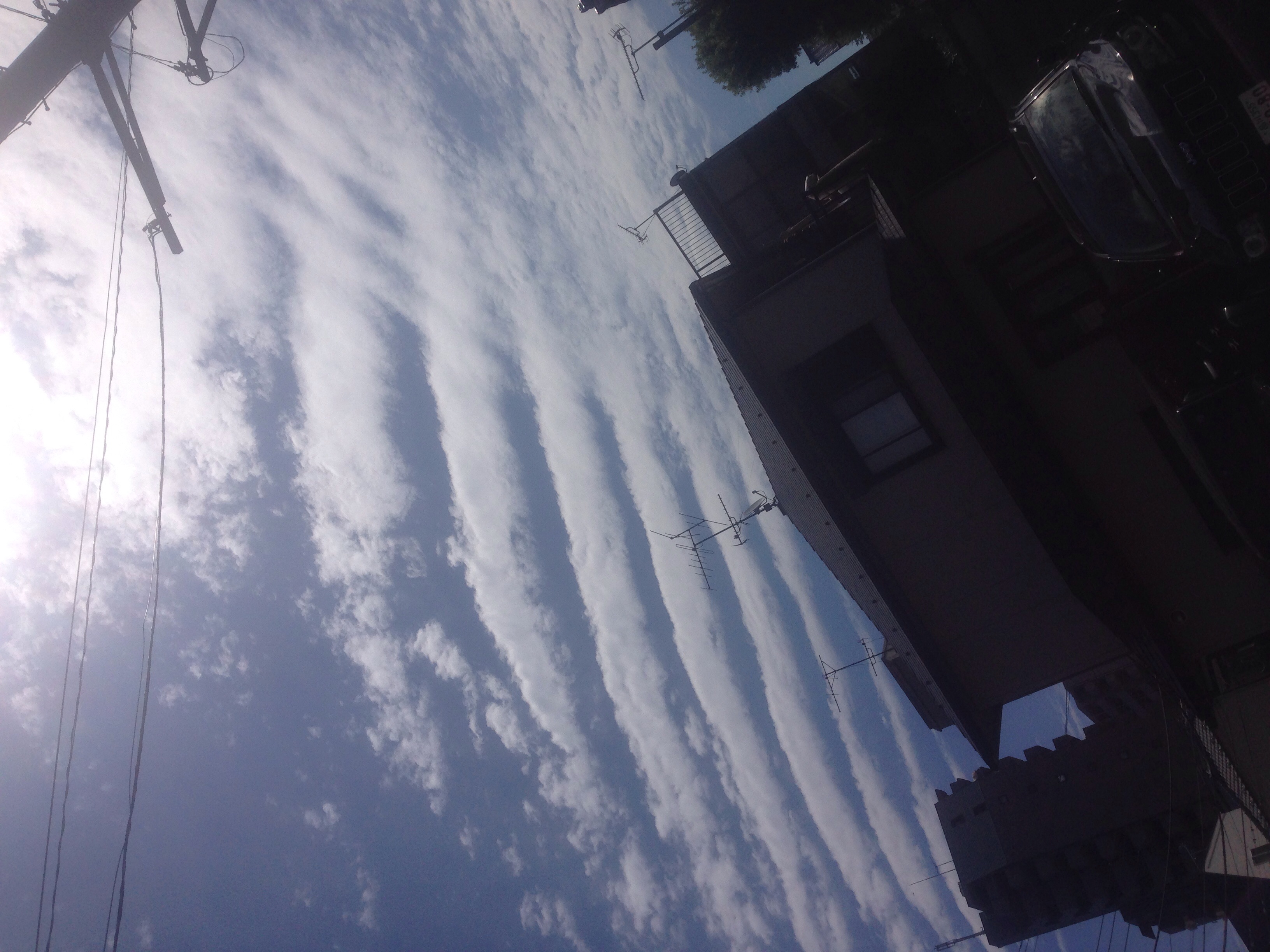 No.26547-1 地震雲